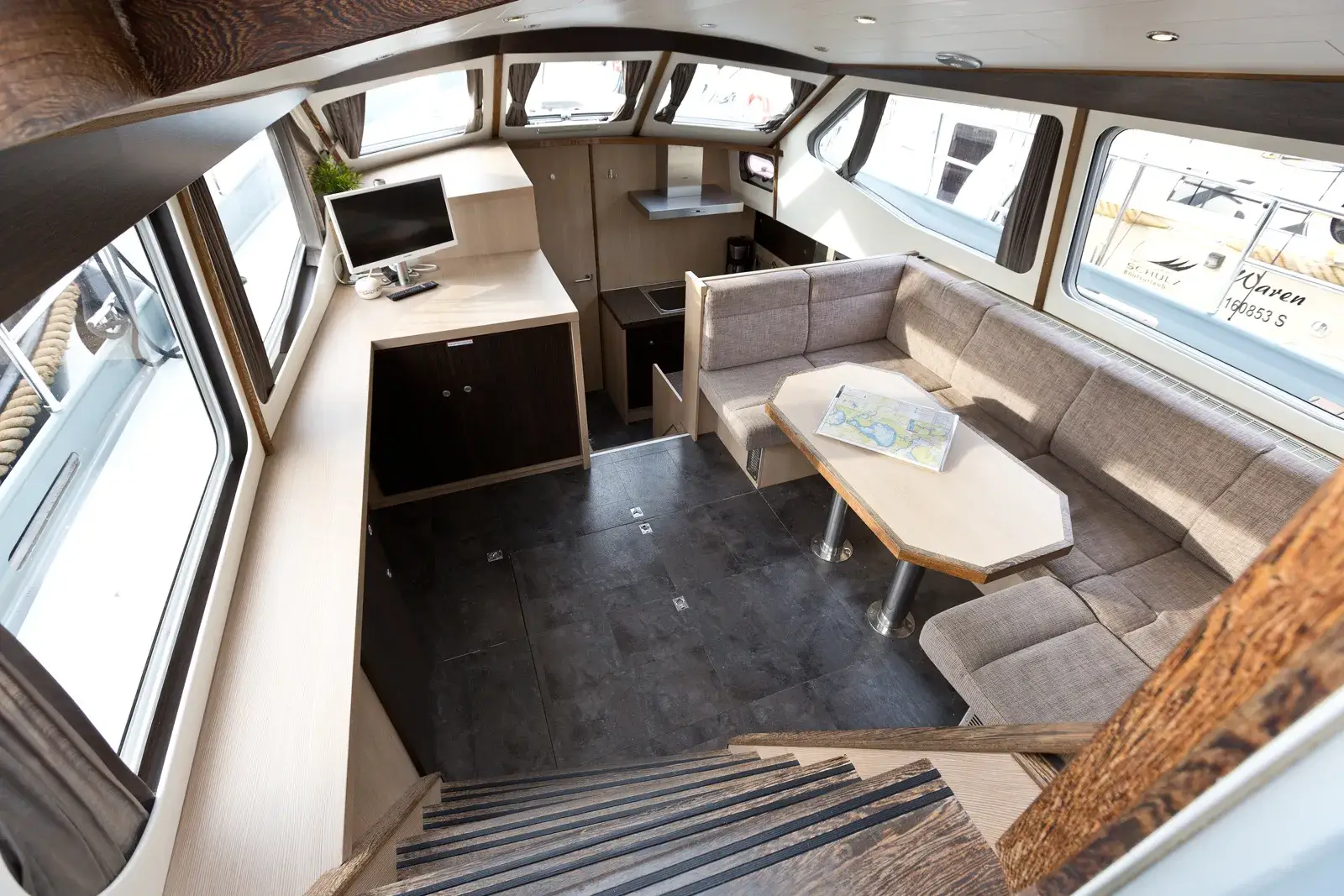 Hausboot Aventura 43 Typ 2 „Apollon“ mieten – 4 Personen, ab Waren (Müritz) – 2