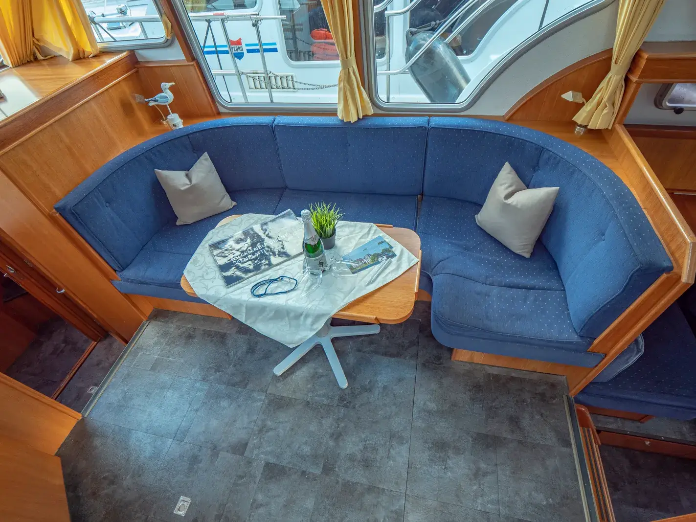Hausboot Pedro Skiron 35 AK „Alice“ mieten – 2 Personen, ab Röbel/Müritz – 3