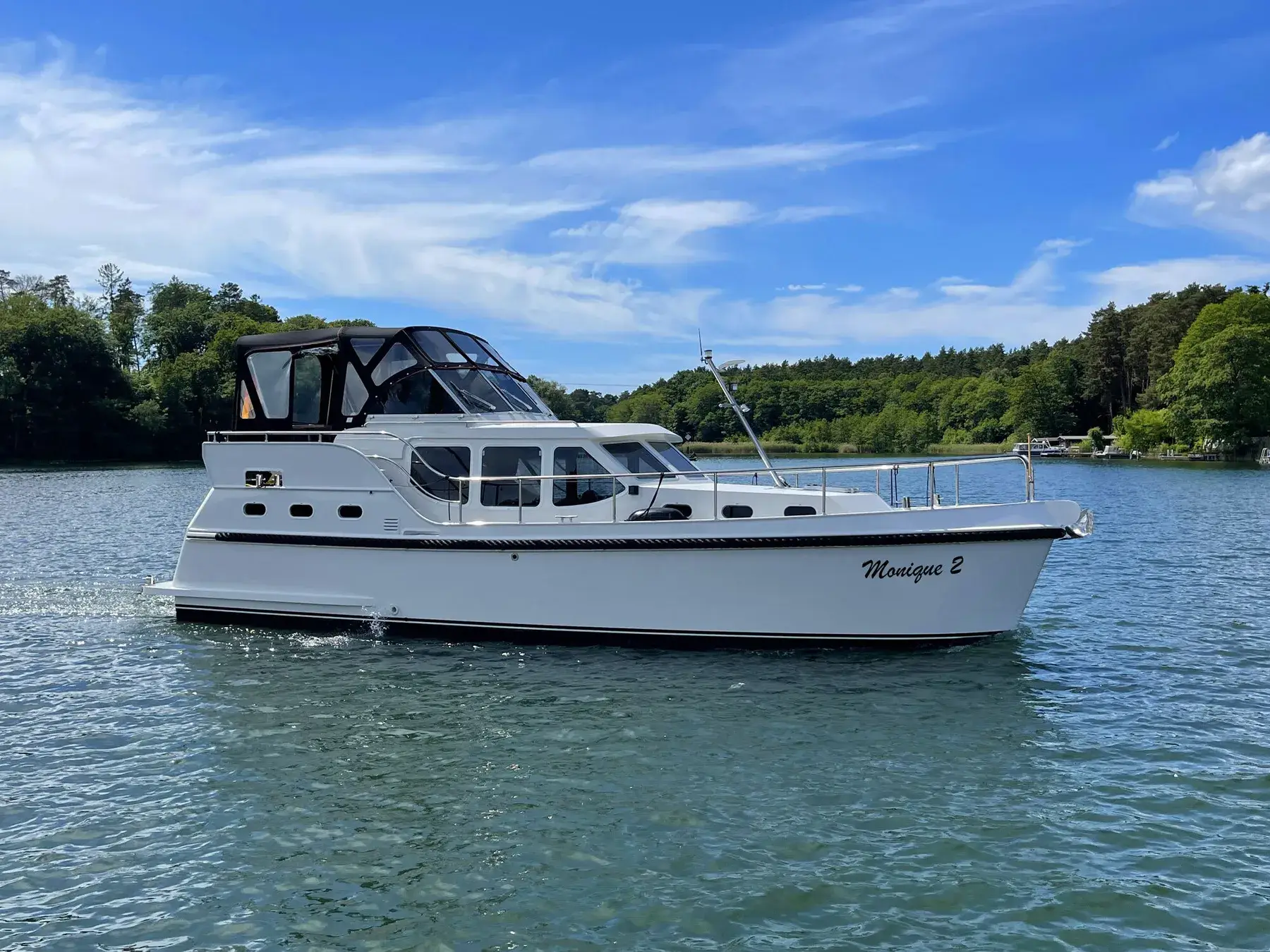 Hausboot Gruno 37 Excellent „Monique 2“ mieten – 4 Personen, ab Plau am See