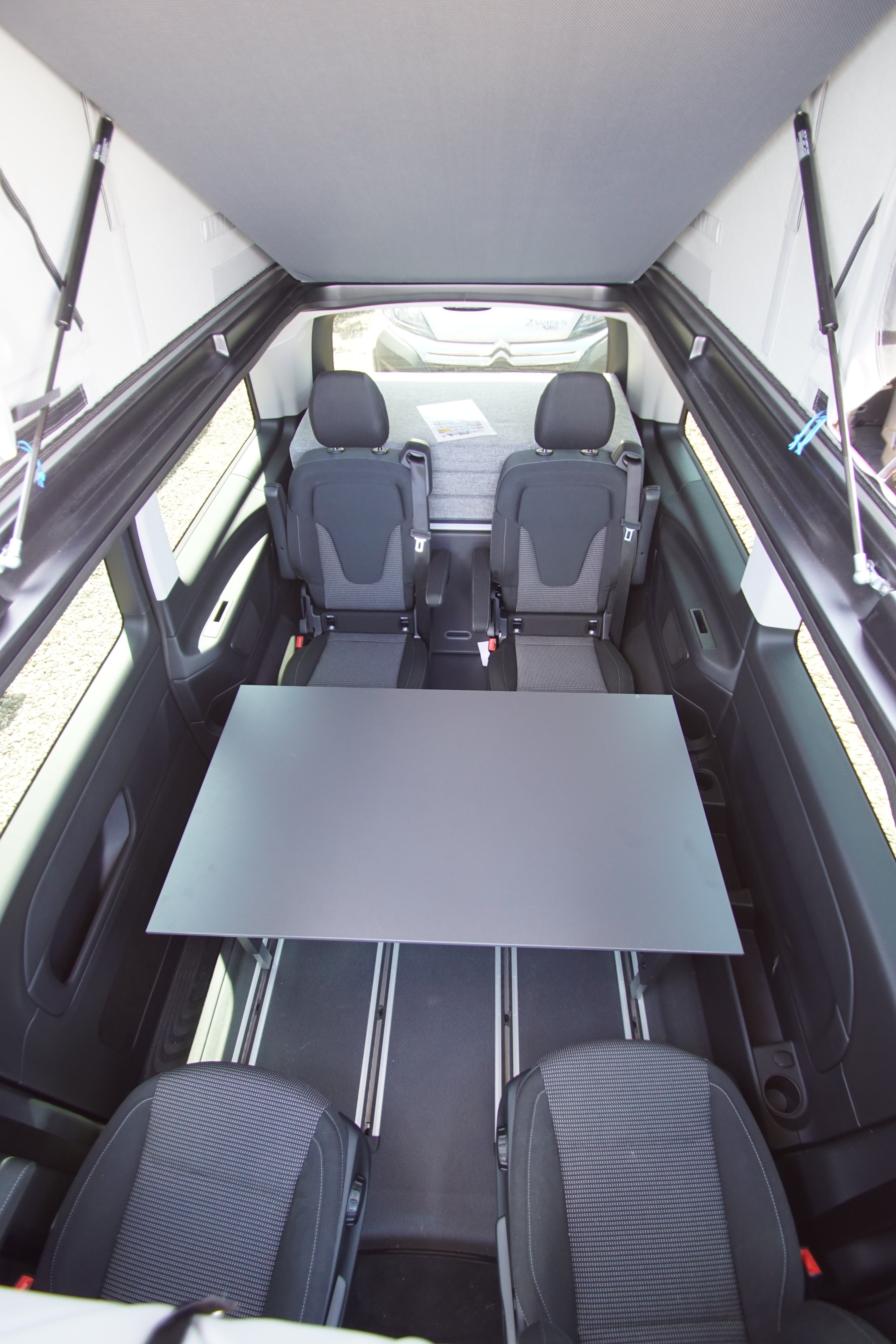 Pössl Vanstar -Mercedes V-Klasse- Luxusbus – 4