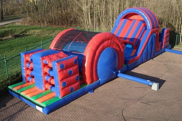 Hindernisbahn Big Roll 18 meter mieten in Selfkant