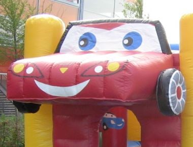 Hüpfburg Multiplay Auto – 3