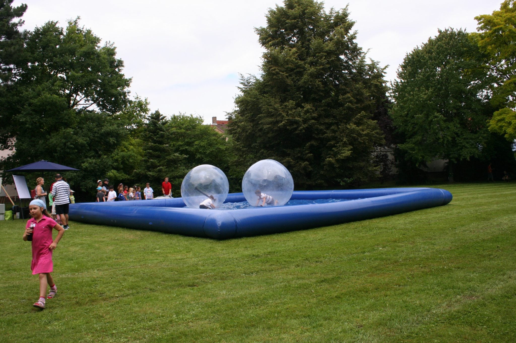Wasserlaufbälle – 2