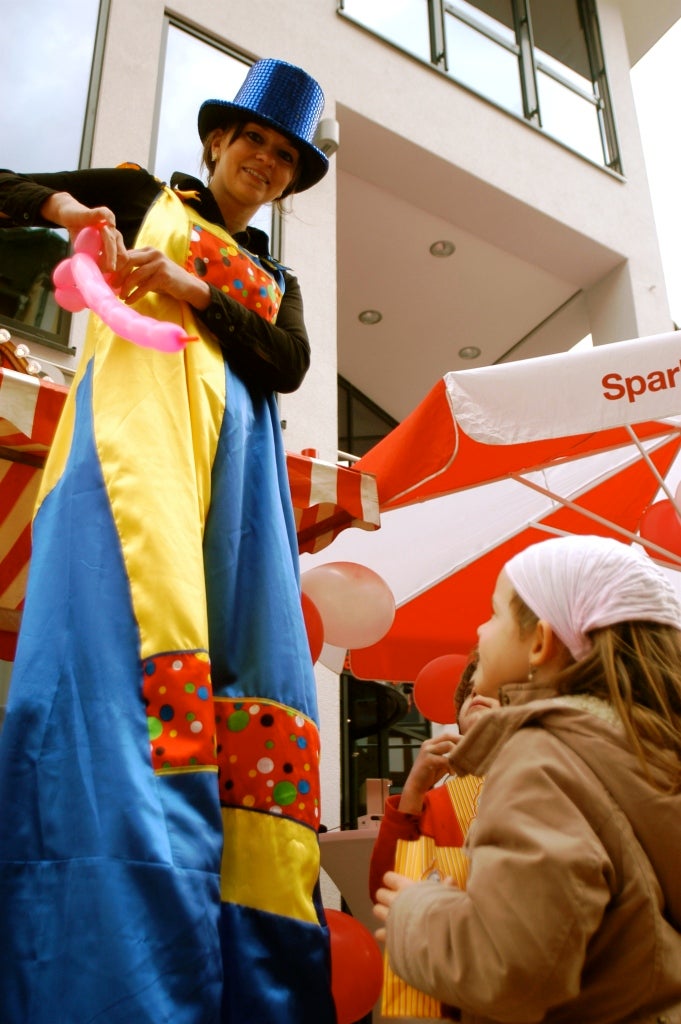 Stelzenläufer mit Ballonkunst – 2