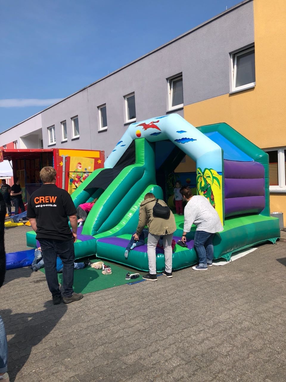 Hüpfburg Dino mit Rutsche