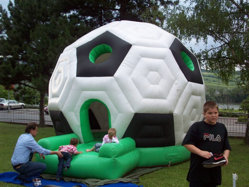 Hüpfburg Fussball – 2