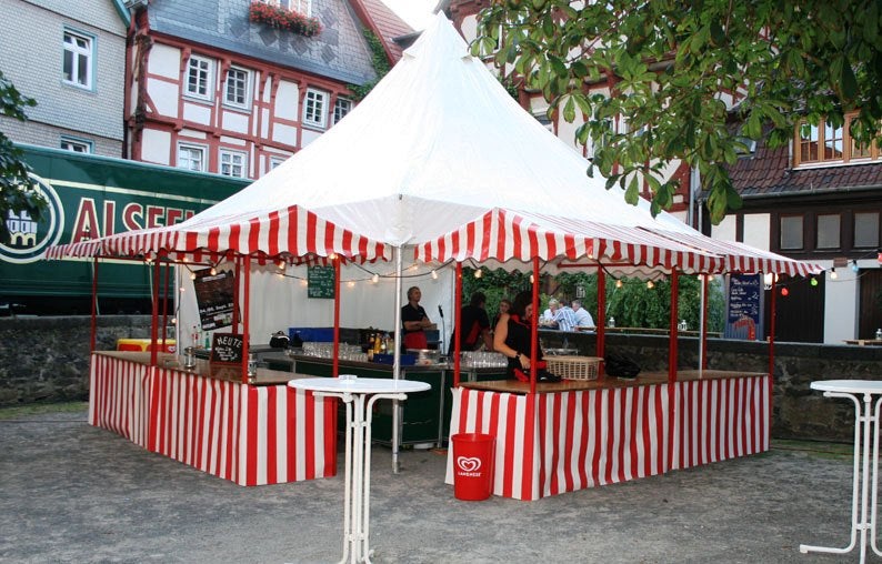 Marktstand rot/weiß – 2