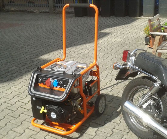 380 V - 3.000 / 230 V bis 5.400 W Stromaggregat, Stromerzeuger, Notstromaggregat, Stromgenerator Benzin – 2