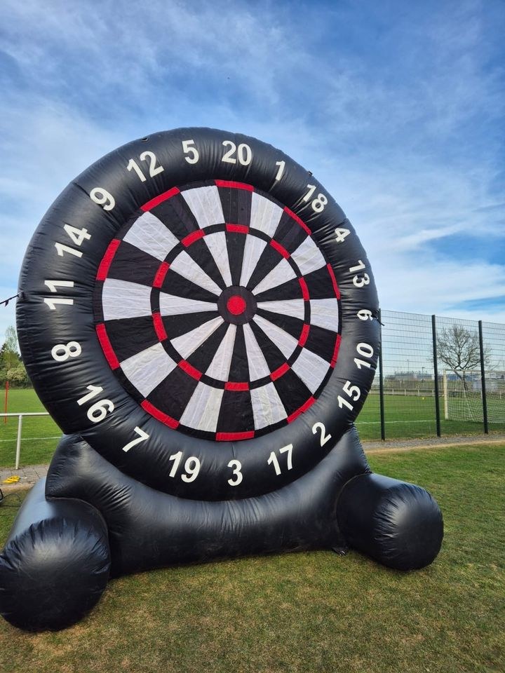 Fussball Dart Soccer Fußball Riesen XXL 4 5 m mieten in Braunschweig – 3