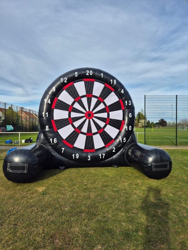 Fussball Dart Soccer Fußball Riesen XXL 4 5 m mieten in Braunschweig – 2
