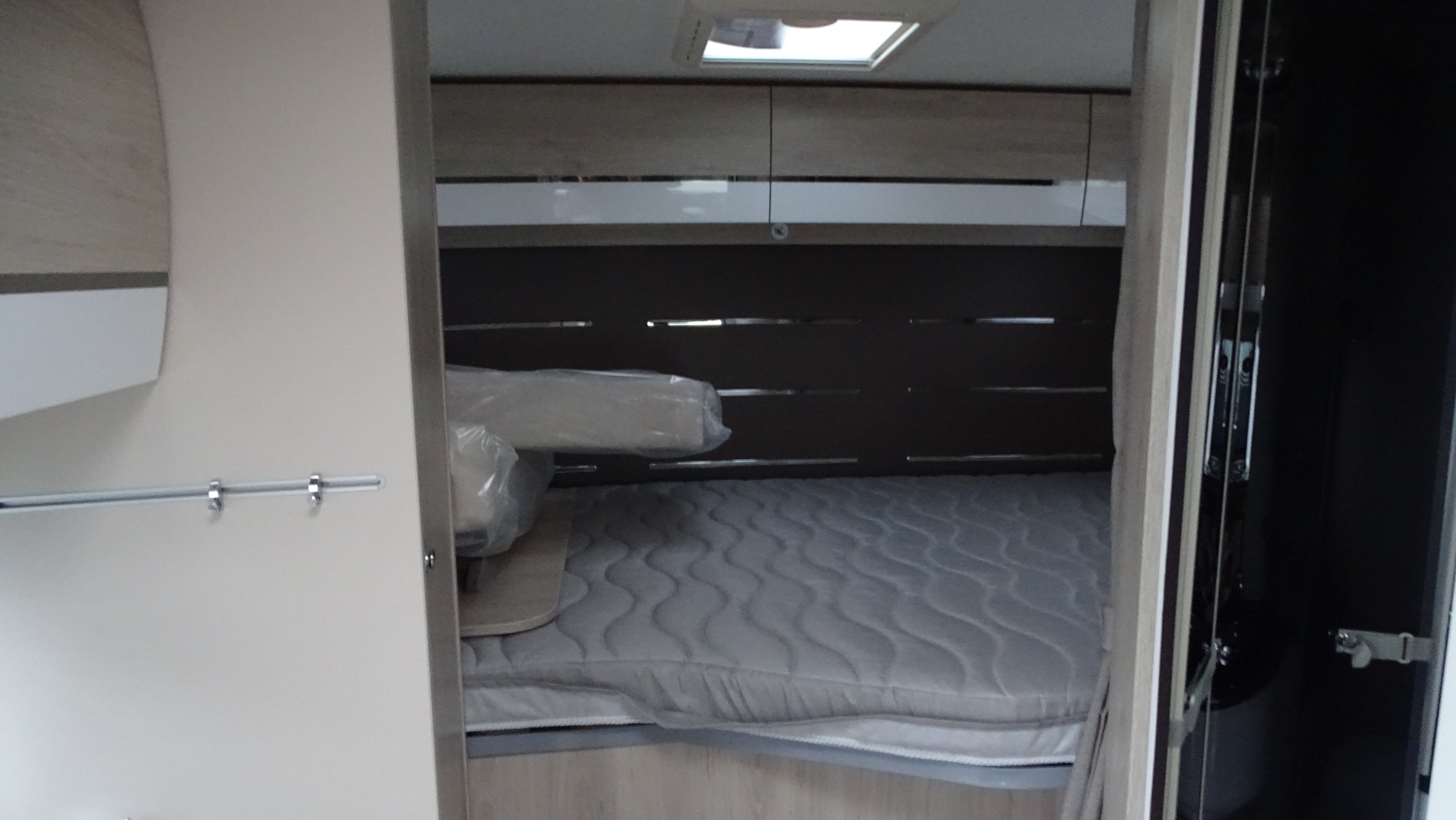 Camper Kompakt Kat C .Wohnmobil bis 6 m für 2 - 4Personen – 3