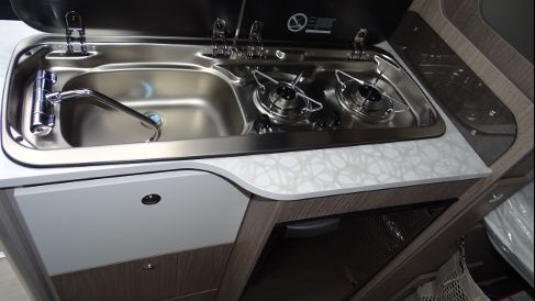 Wohnmobil Van  Kat B  Kastenwagen  ,5,40,6,00odrt 6,36 m – 3