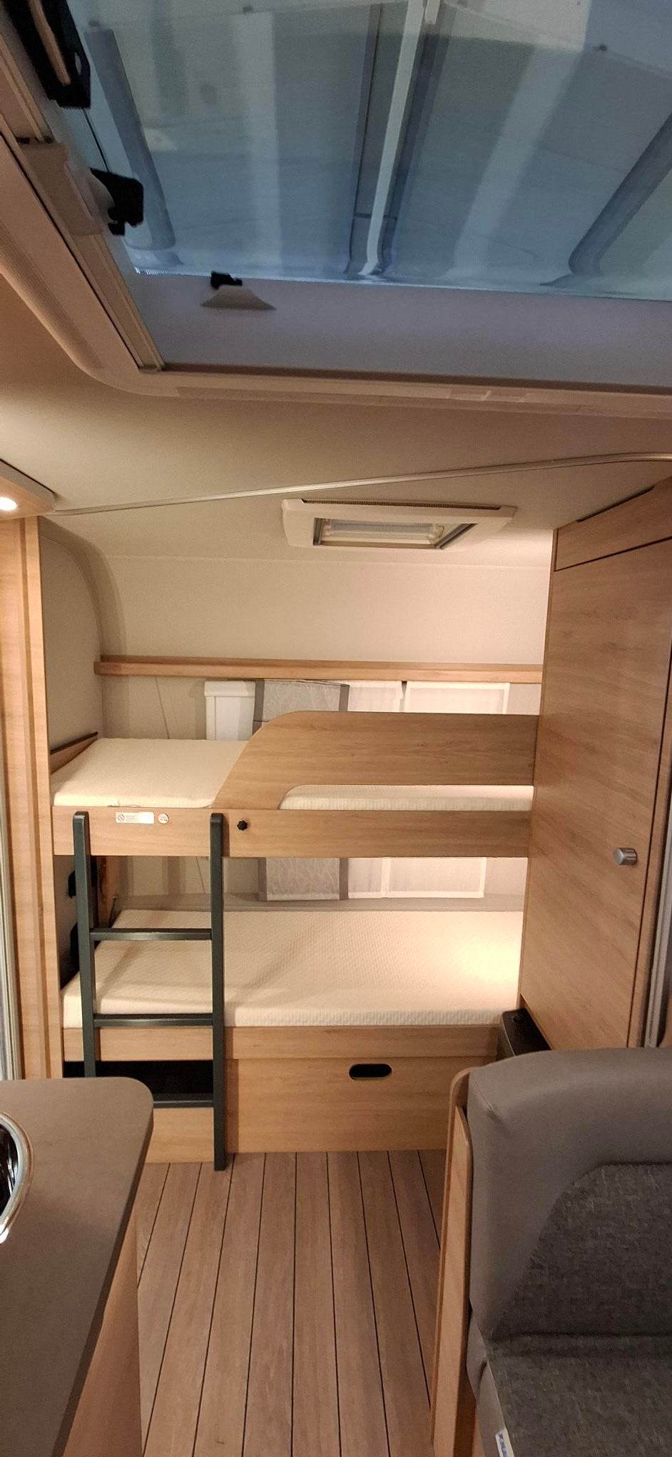 Wohnwagen - Knaus Südwind 540 FDK – 3