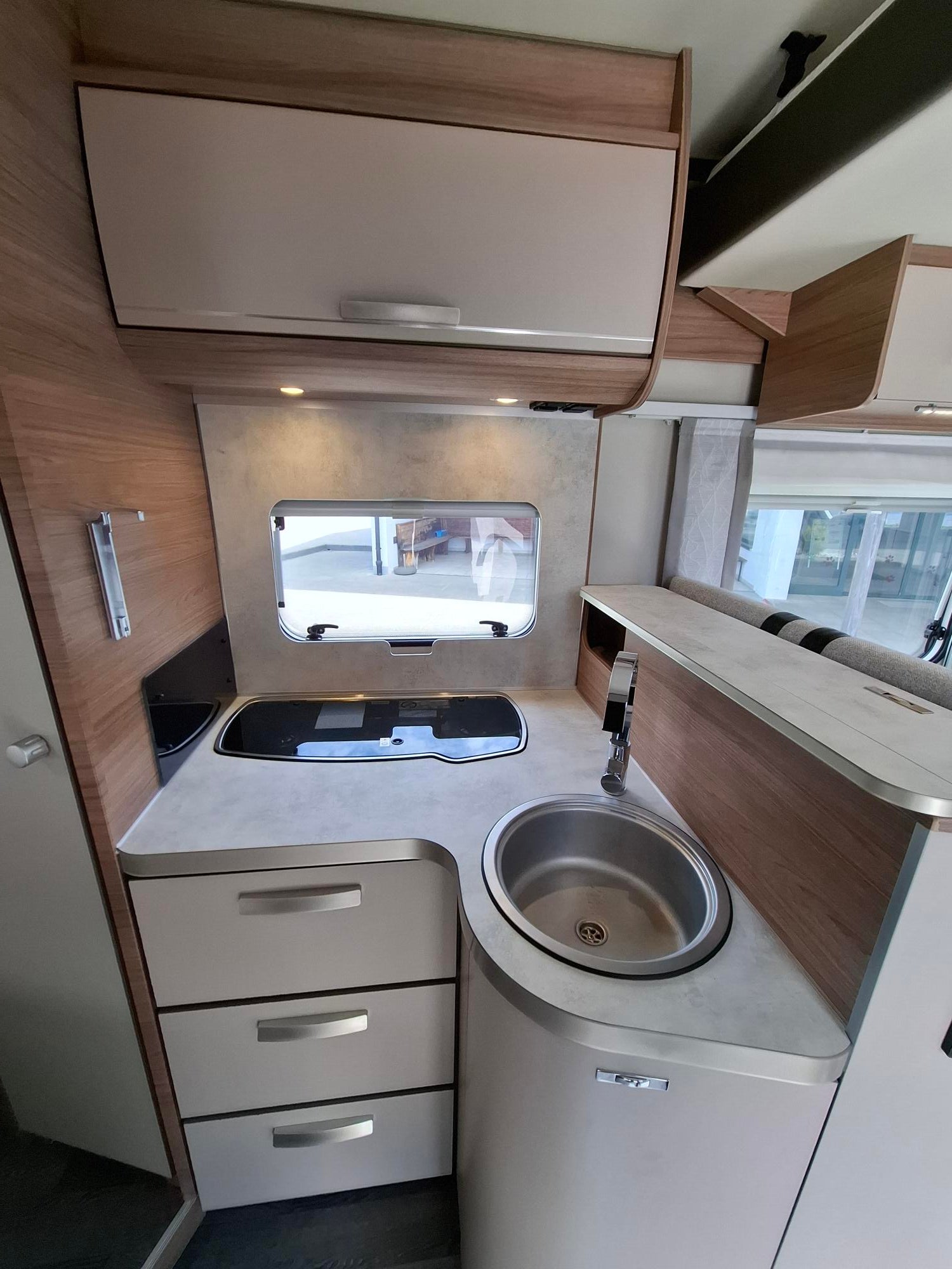 Wohnmobil Teilintegriert- Knaus Live Wave 650 MF – 4