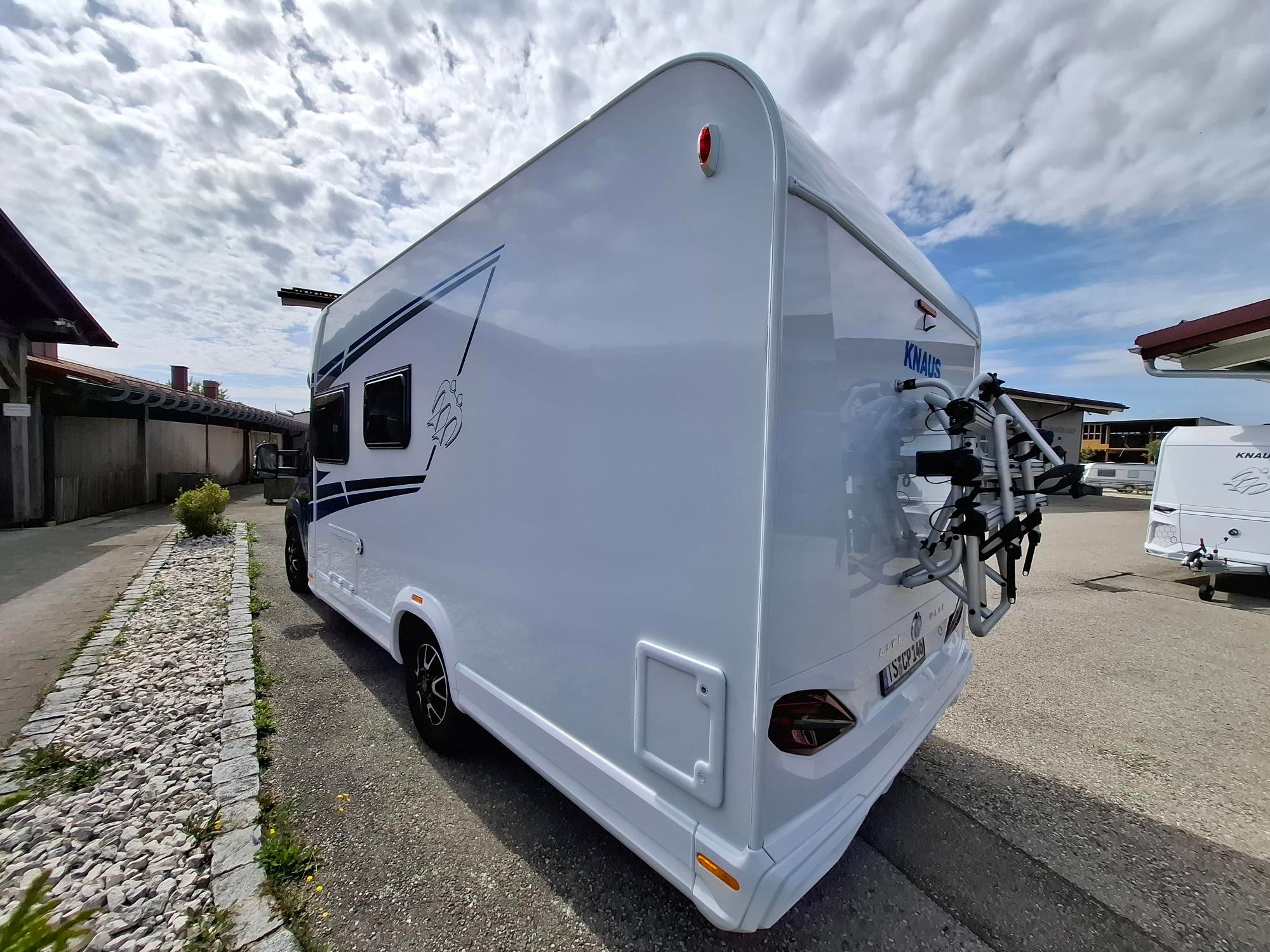 Wohnmobil Teilintegriert- Knaus Live Wave 650 MF – 2