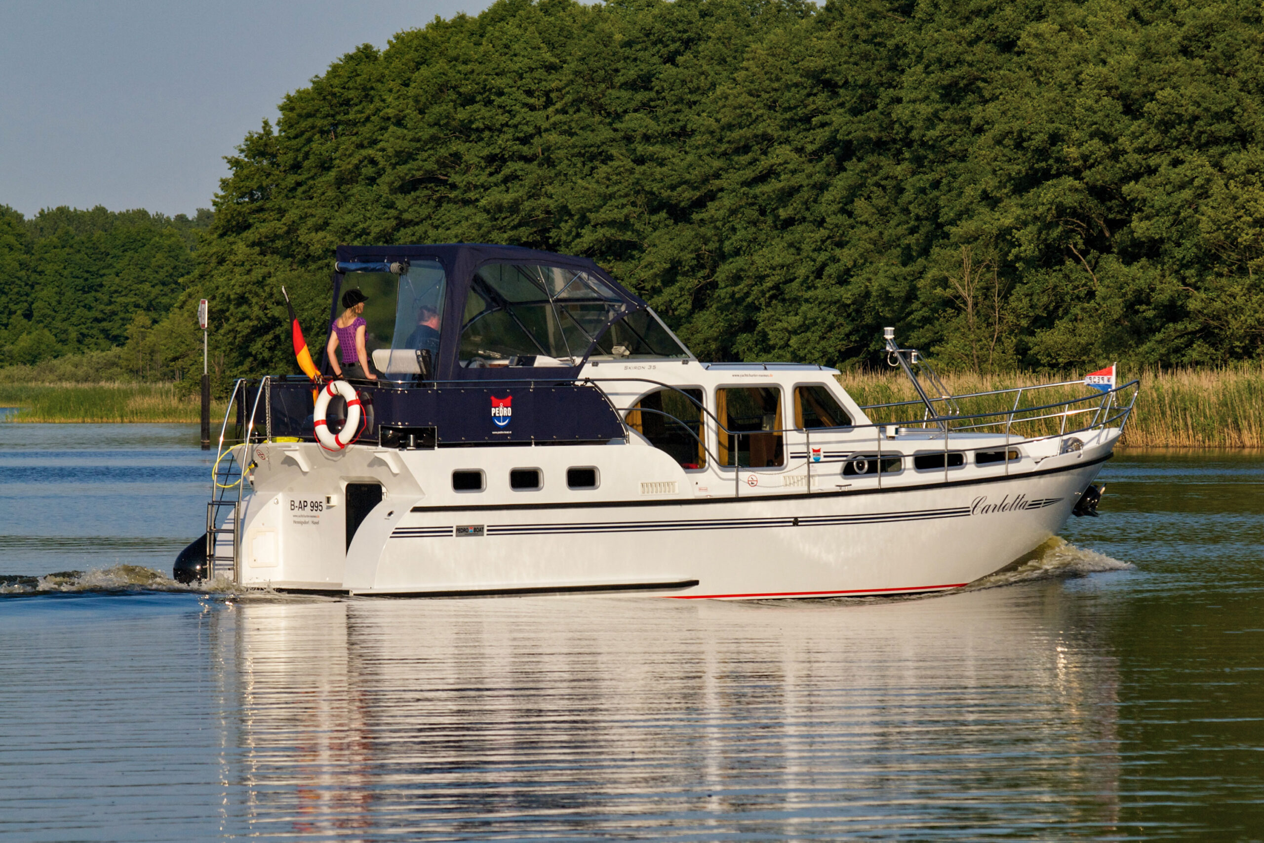 Motoryacht Pedro Skiron mieten