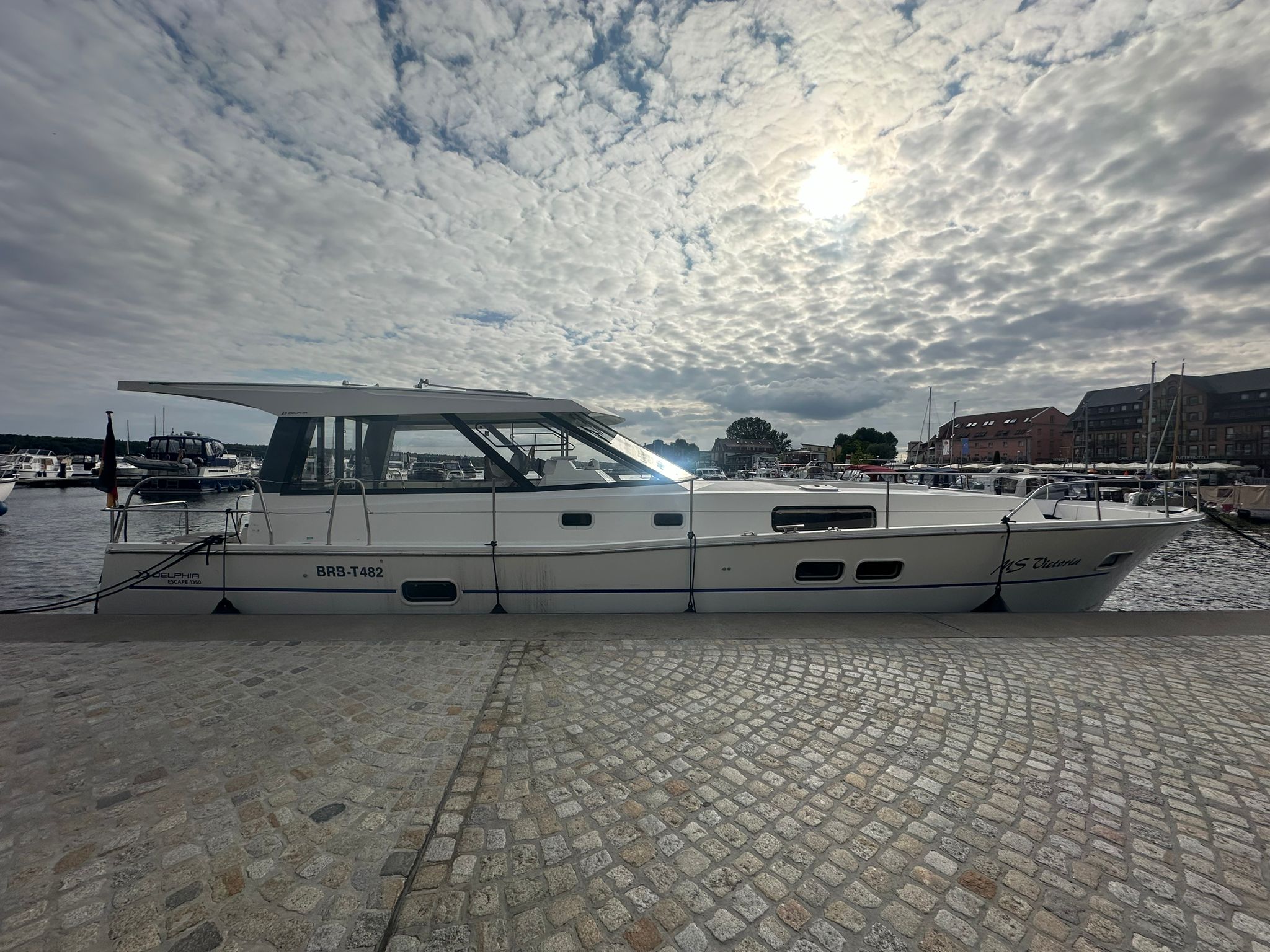 Motoryacht Delphia Escape 1350 mieten