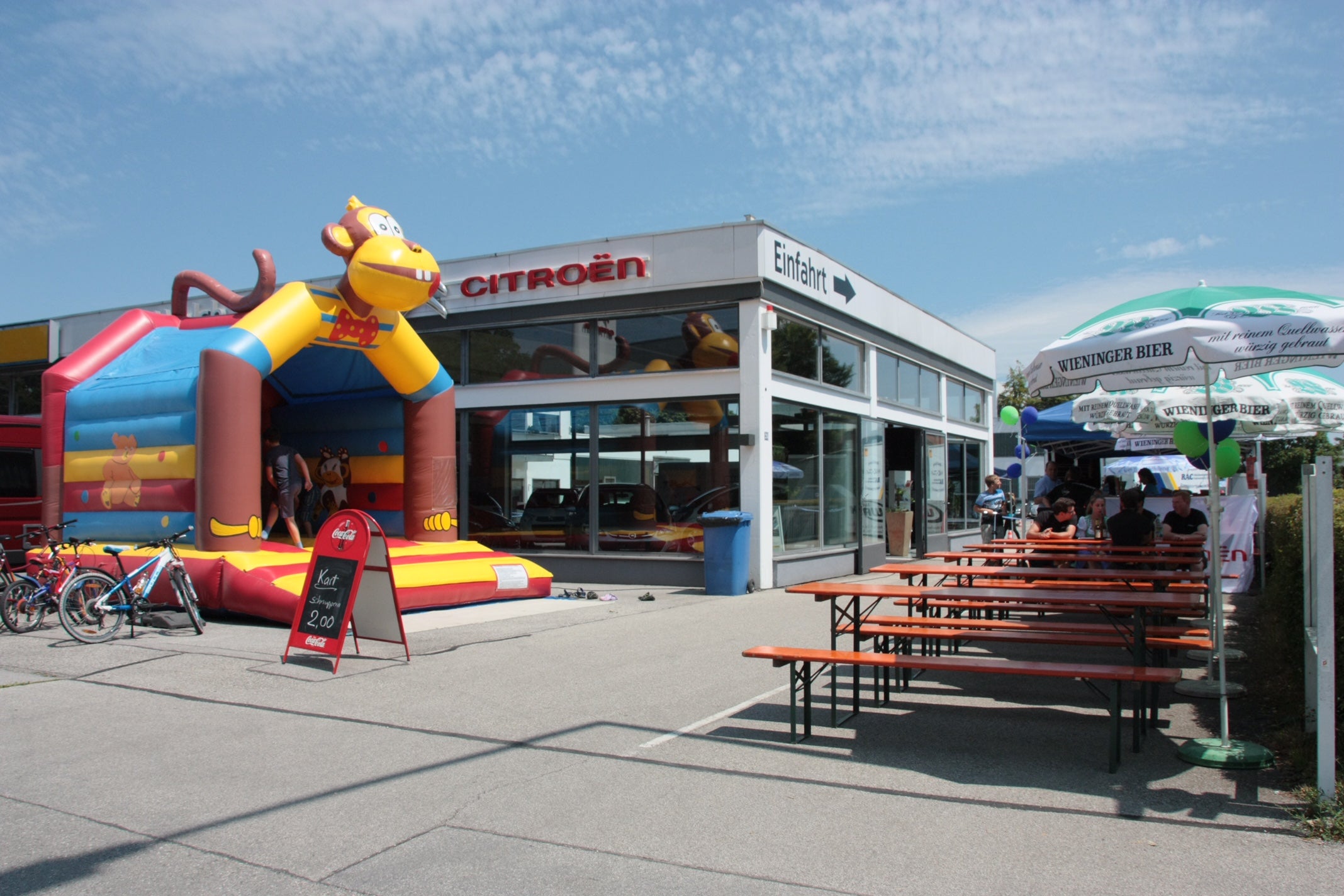 Hüpfburg Affe – 2