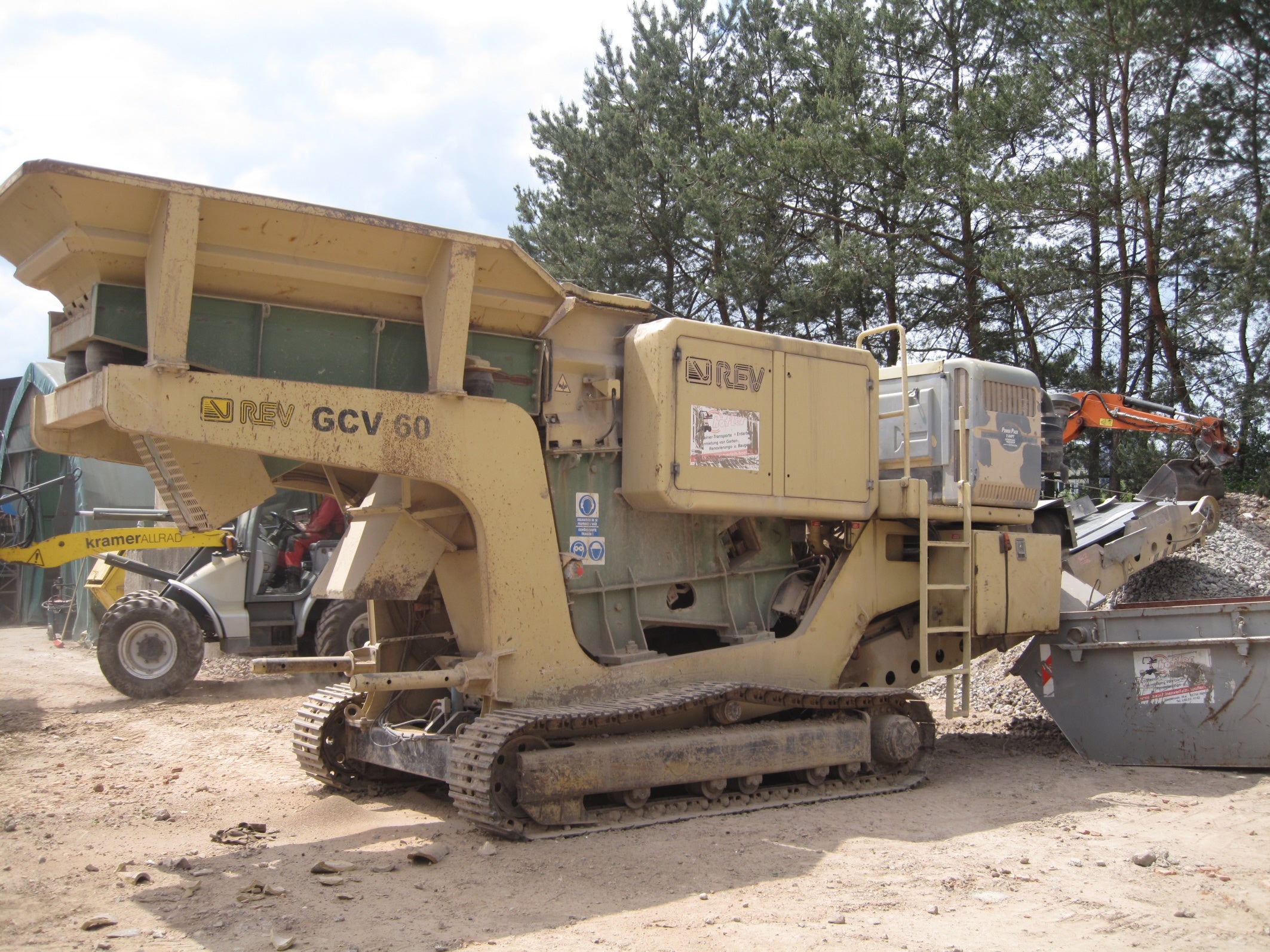 Backenbrecher Typ REV GCV 60 Raupenmobil