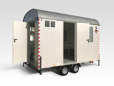 BAUWAGEN SANITÄR RASANT 370T, 80KM/H mieten