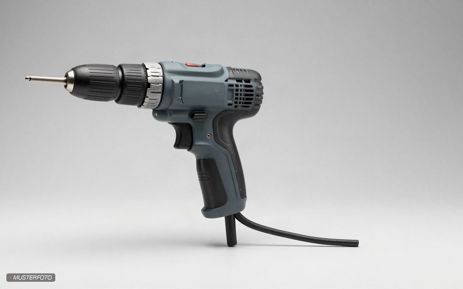 Leichte Bohrmaschine mit Staubabsaugung 230V SDS-plus mieten