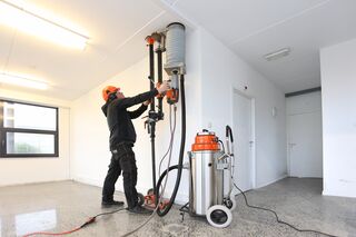 Teleskopisches Stativsystem mieten