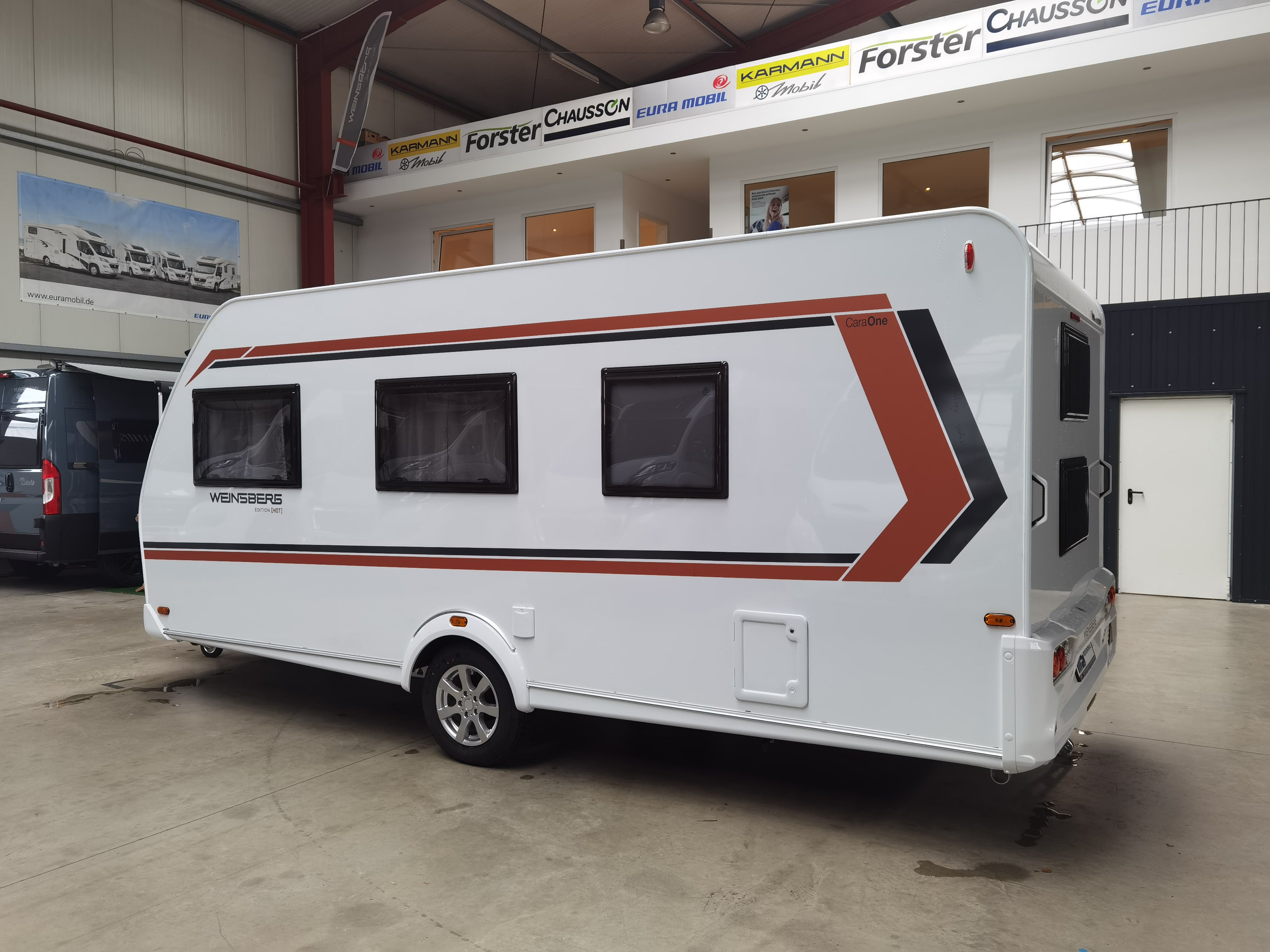 Wohnwagen Modell 2026 mieten **Weinsberg Caraone 480 QDK** Bilder sind Beispielbilder – 4