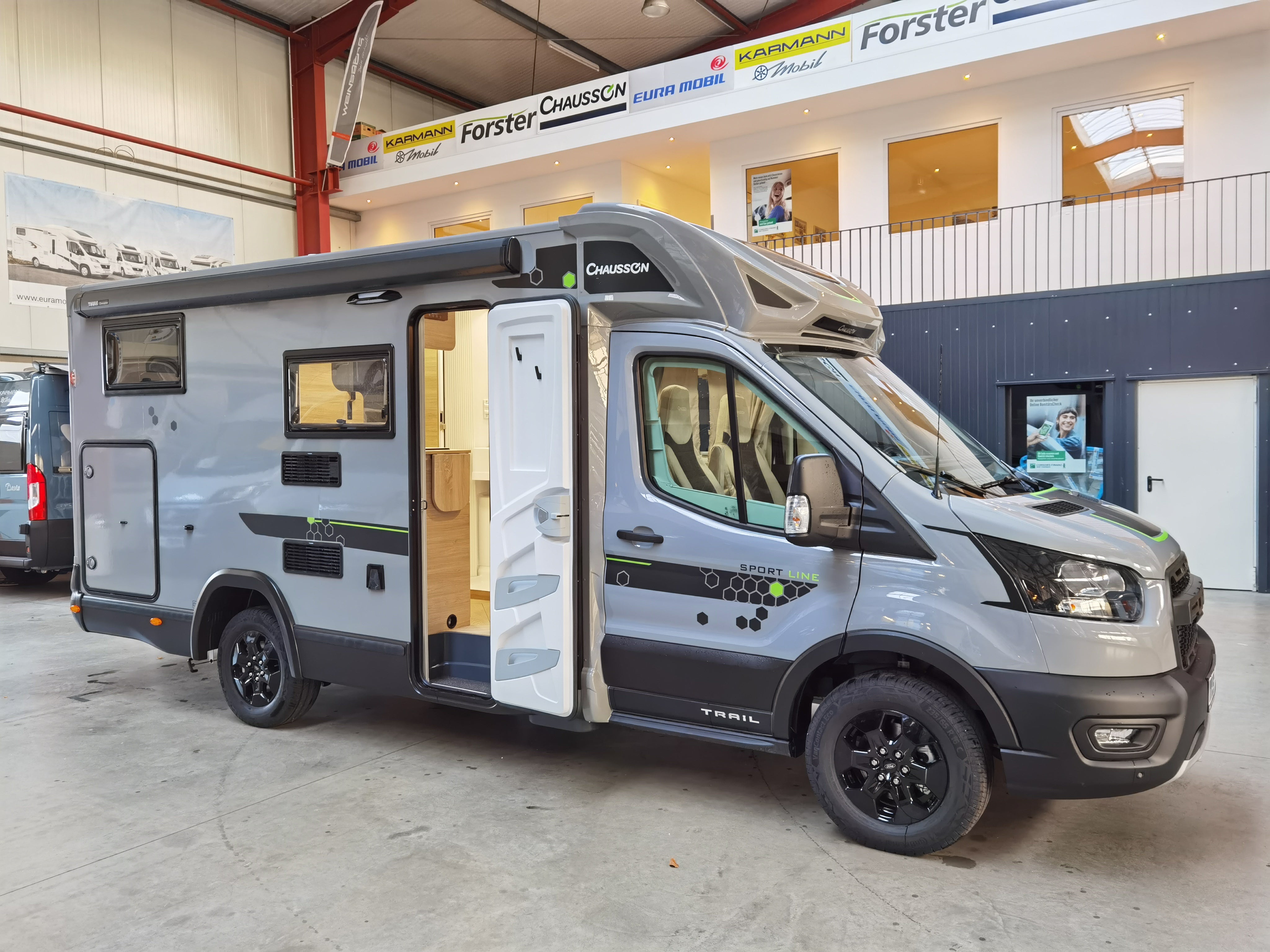 Wohnmobil - Reisemobil - Mietmobil - Modell 2026 mieten** Chausson S 697 EB**Bilder sind Modellbeispiele1 – 4