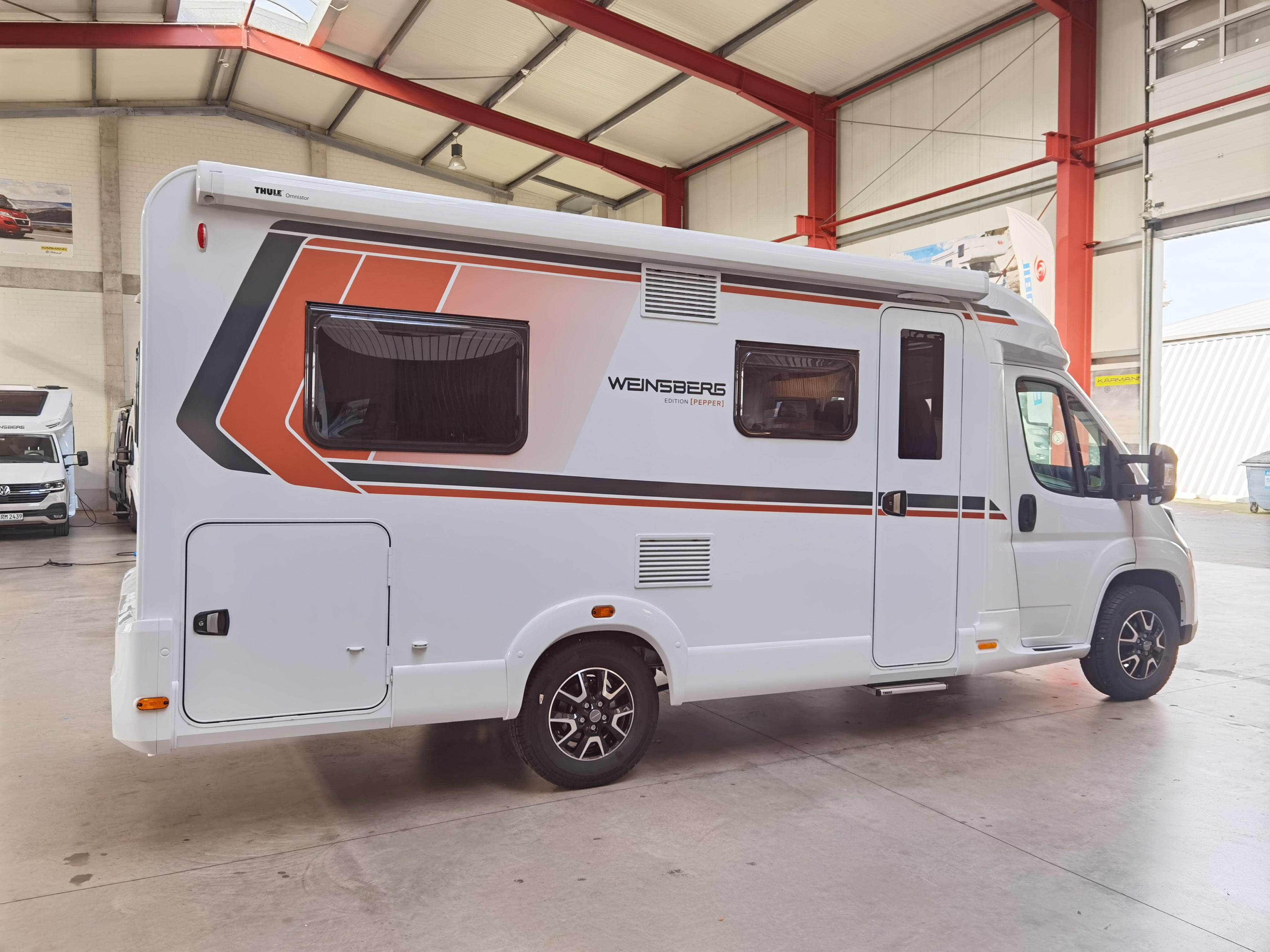 Wohnmobil-Reisemobil-Mietmobil Modell 2026 mieten**Caracompact 600 MF Pepper Edition**Bilder sind Modellbeispiel – 3