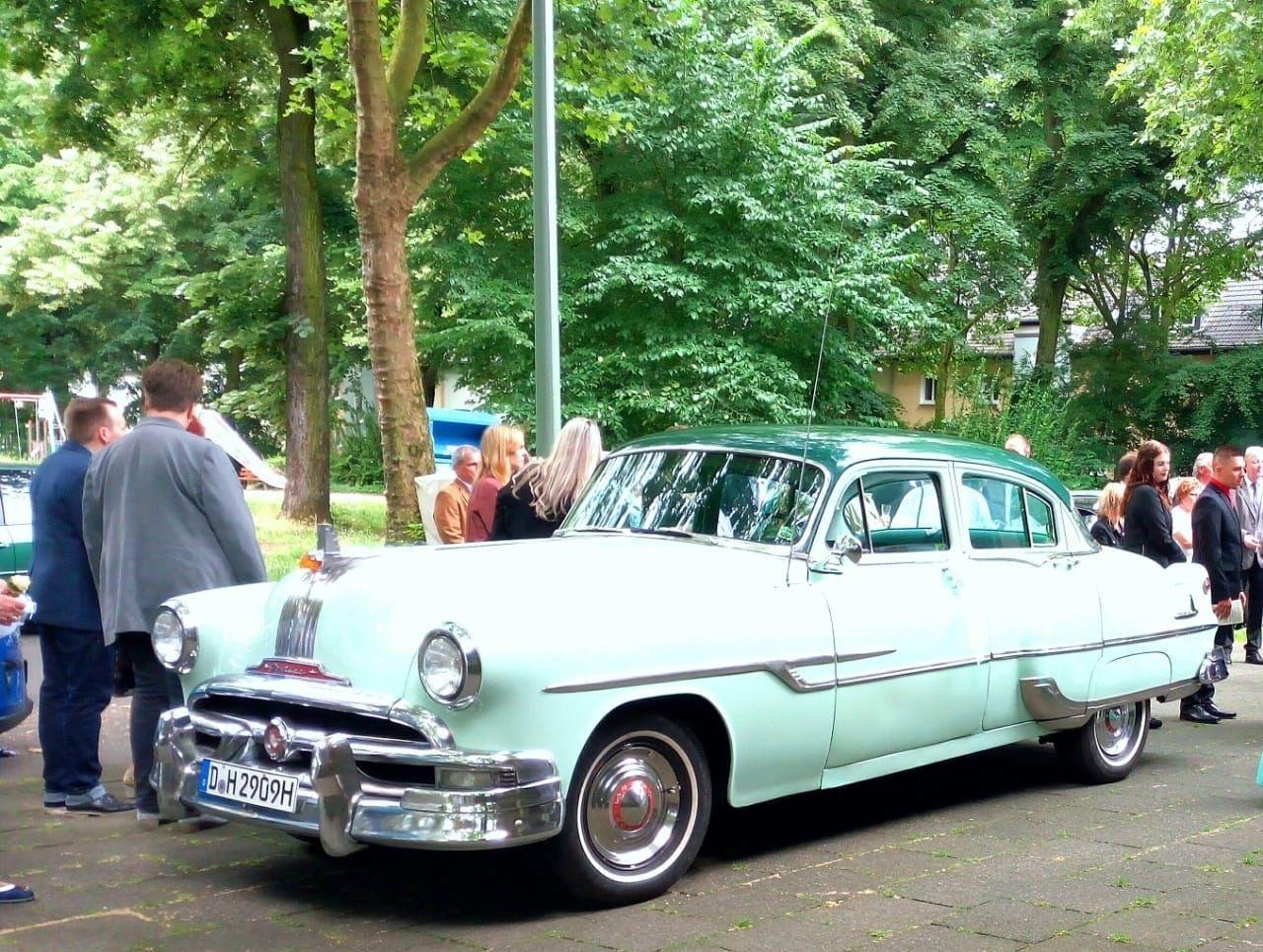 Hochzeitsauto, Brautauto, Oldtimer, Cadillac, Chieftain mieten in Düsseldorf