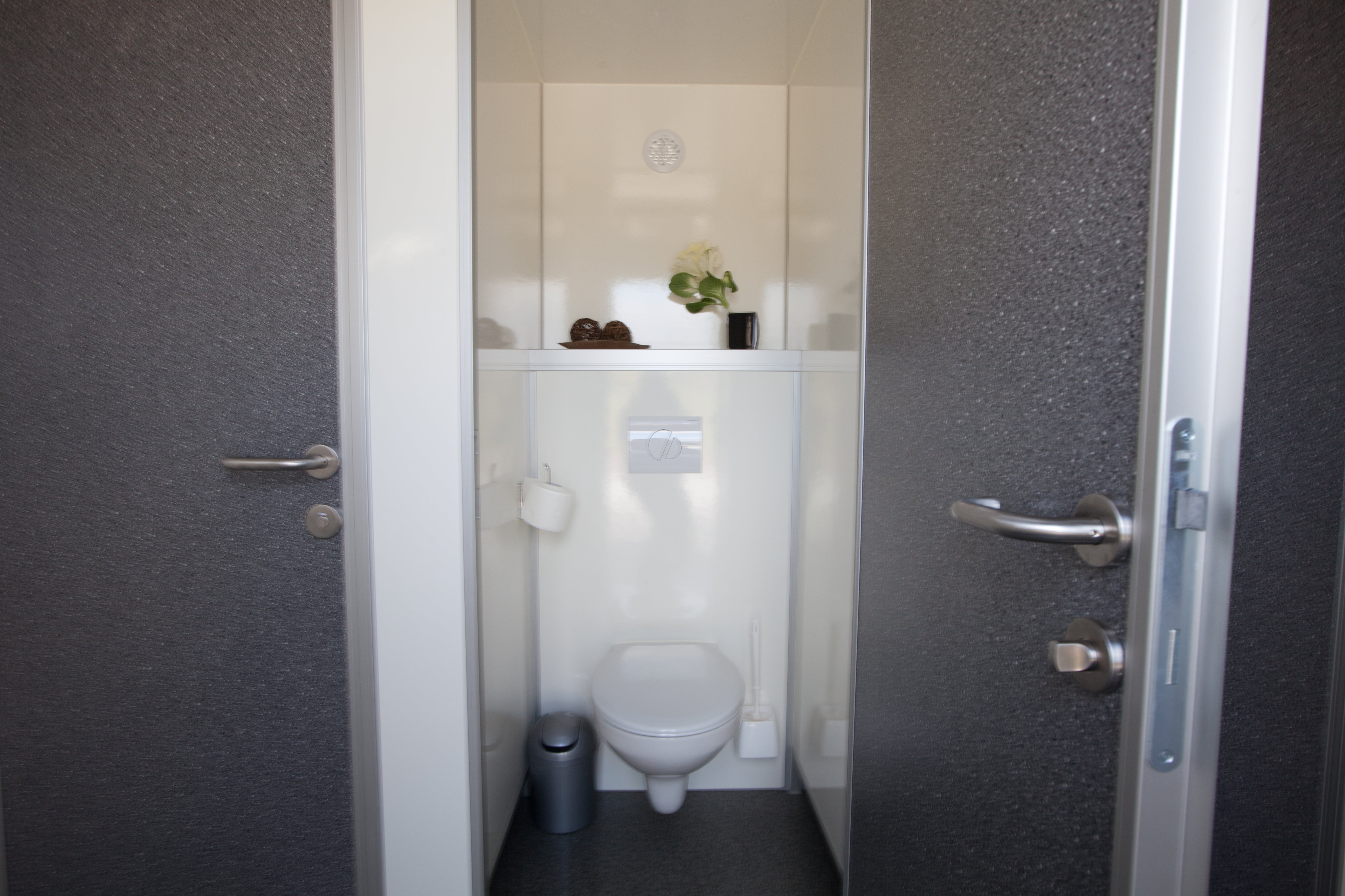 Toilettenwagen XXL / Miettoiletten / Event Toiletten / Mobile Toiletten – 4