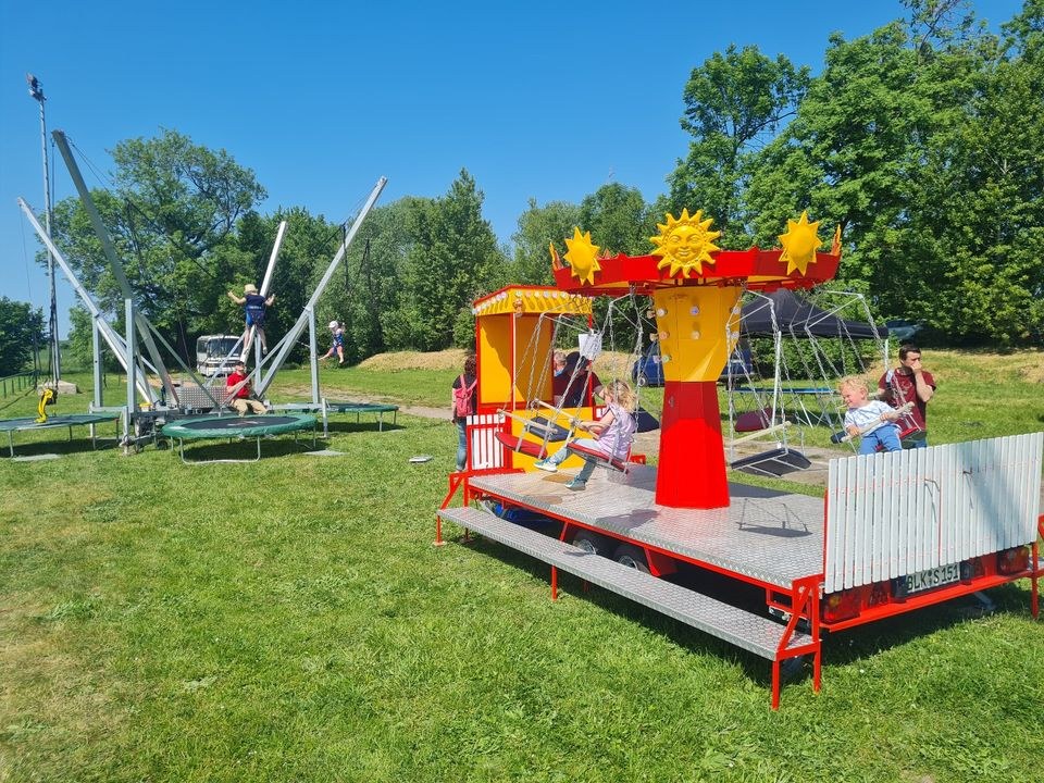 Bungee Trampolin Rodeo Rollenrutsche mieten bei Stichnoth Events – 3
