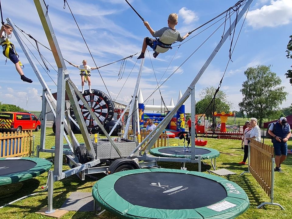 Bungee Trampolin 4er mieten bei Stichnoth Events