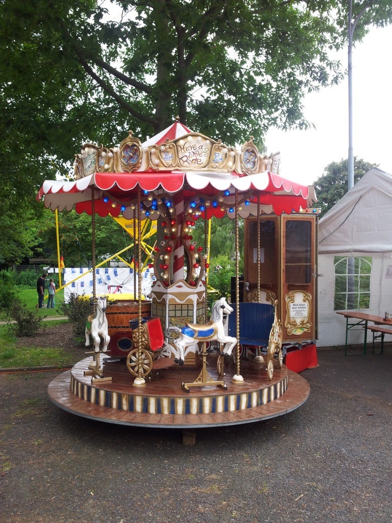 Nostalgie-Kinderkarussell – 2