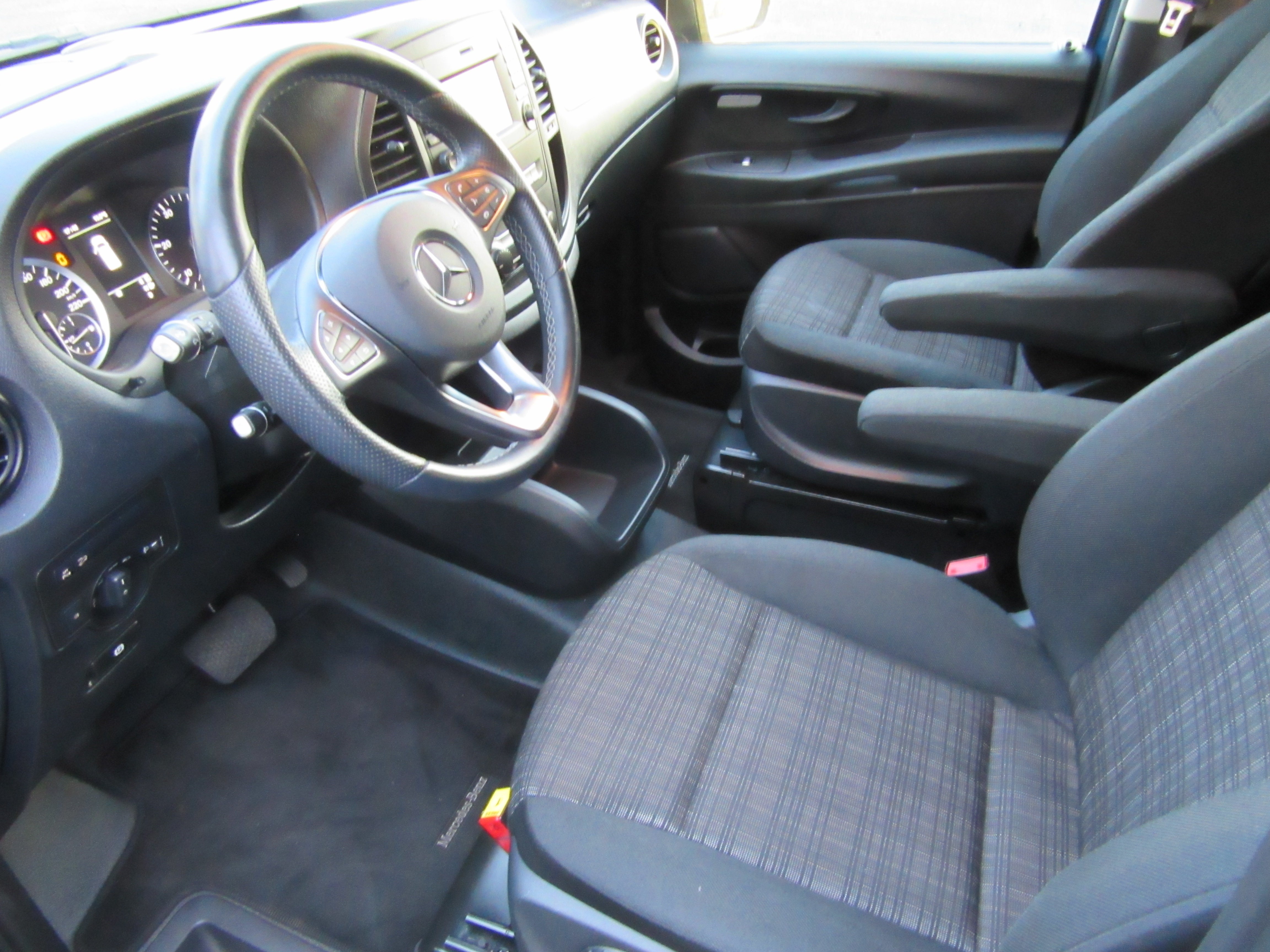 MB VITO LANG 4X4 AUTOMATIK 8 SITZER – 2