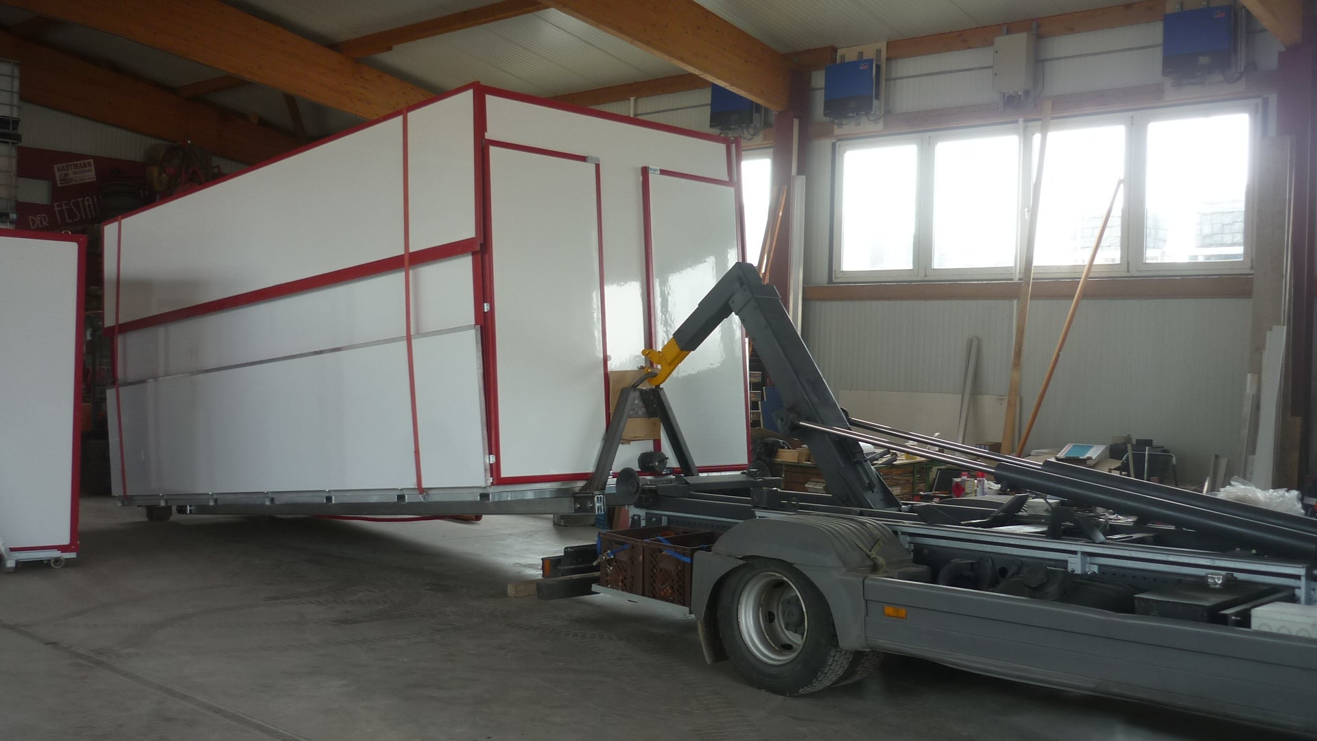 Toilettenwagen / Toilettencontainer – 2