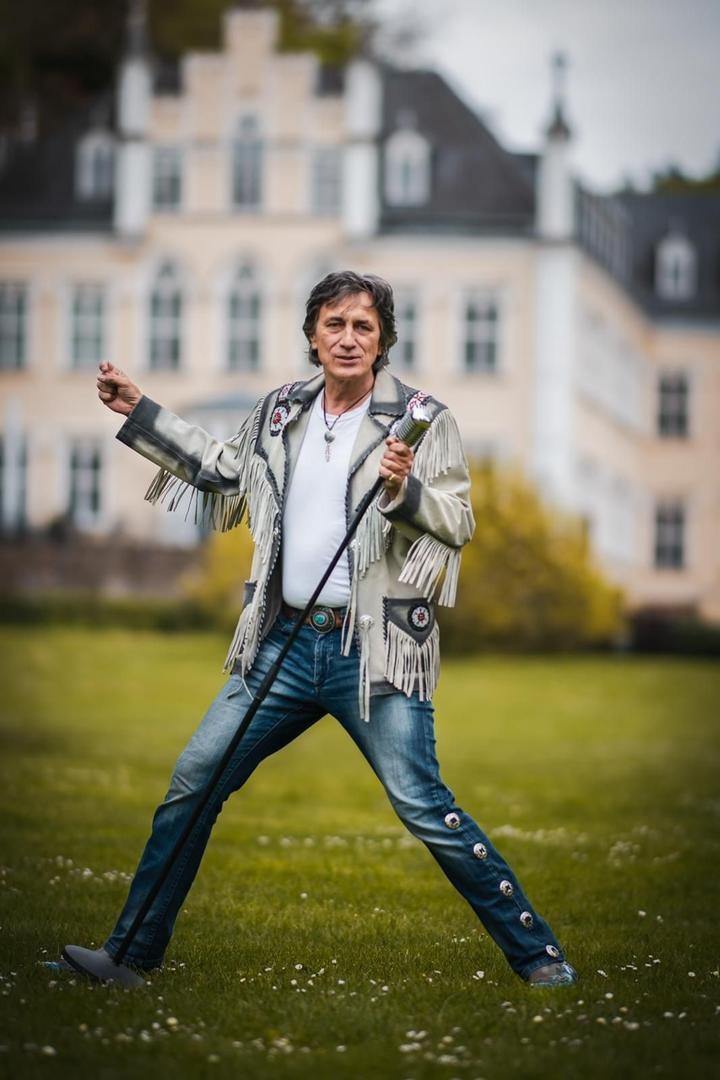 Schlager - Country Sänger & Entertainer buchen in Burscheid