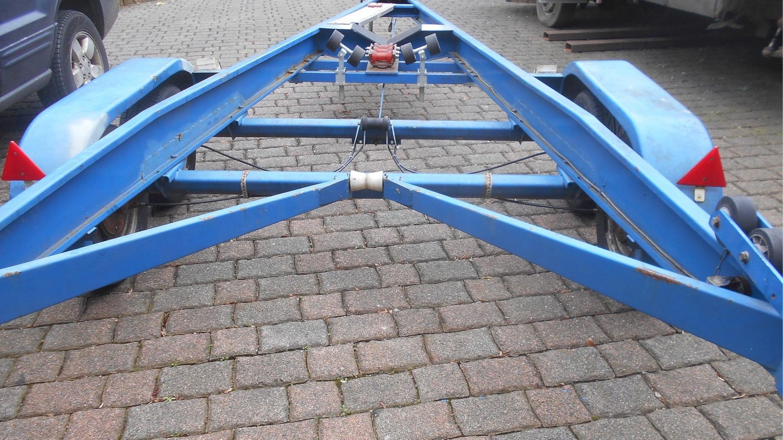 Bootsanhänger für Boote mit starrer Welle mieten in Meppen – 2
