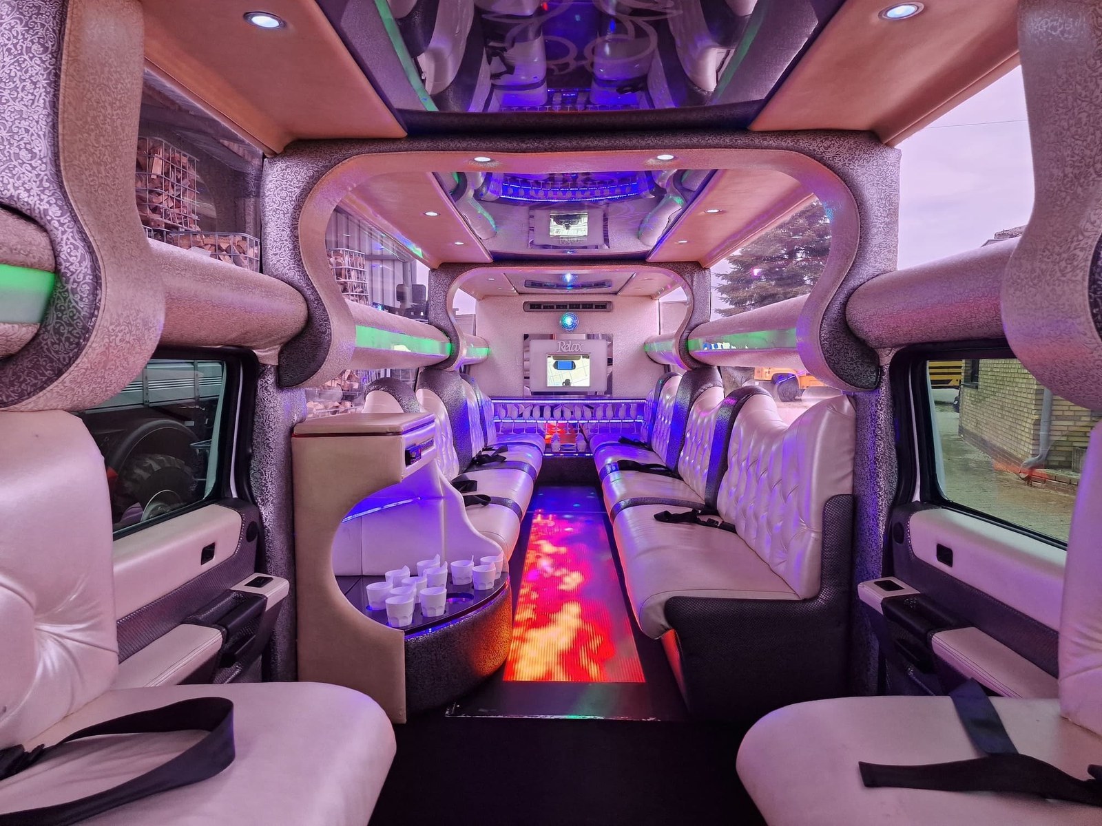 Hummer H2 Doppeldecker in Schwarz mieten in Erkelenz – 3