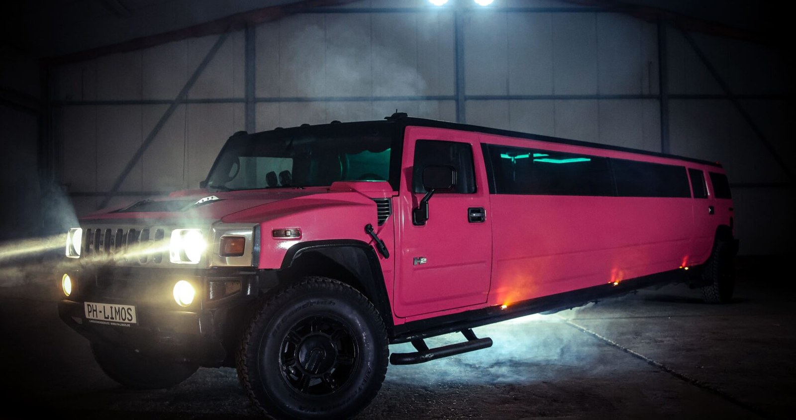 Hummer H2 in pink Panorama mieten in Erkelenz – 3