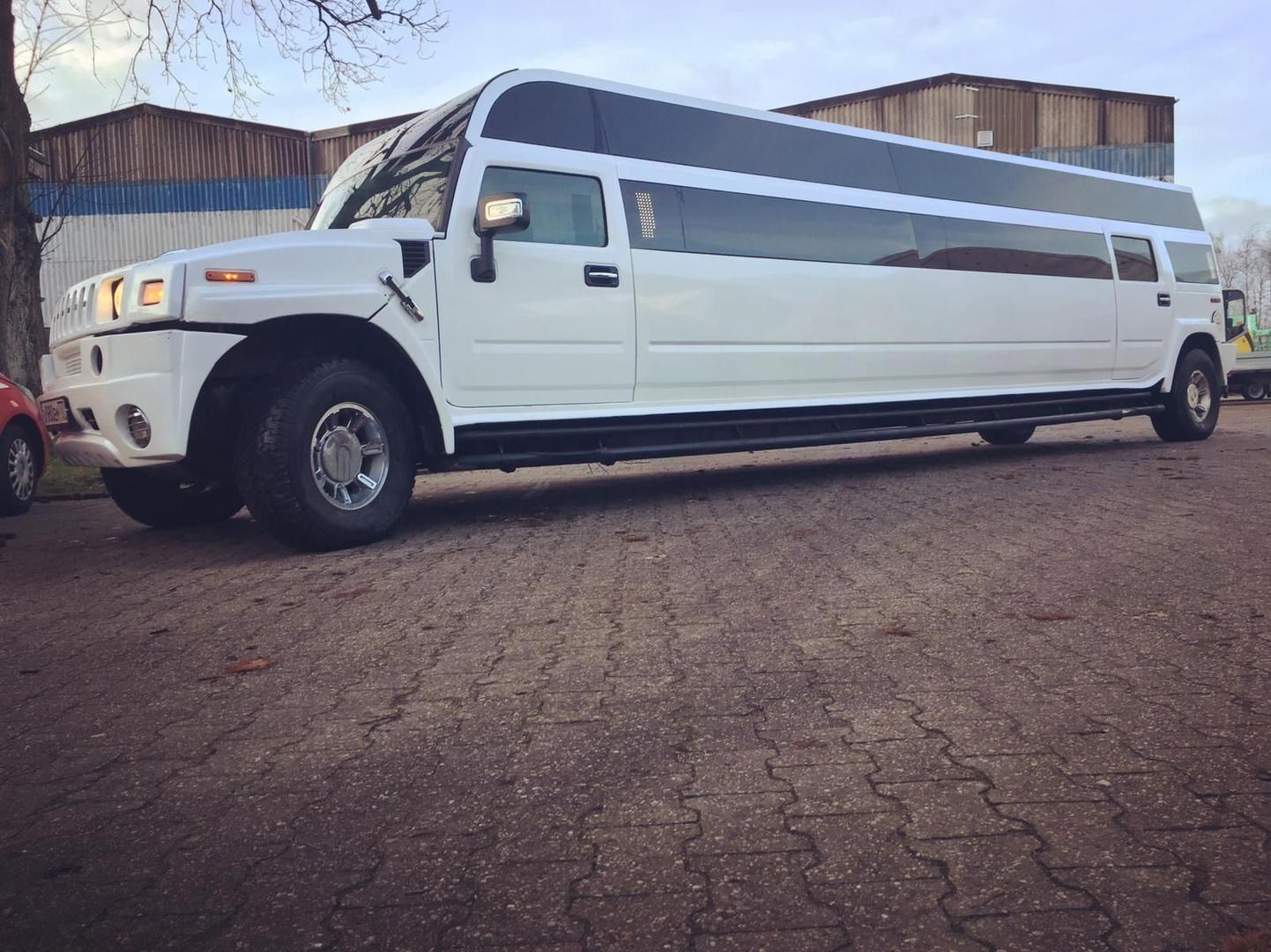 Hummer H2 Doppeldecker Stretchlimousine in NRW mieten in Erkelenz