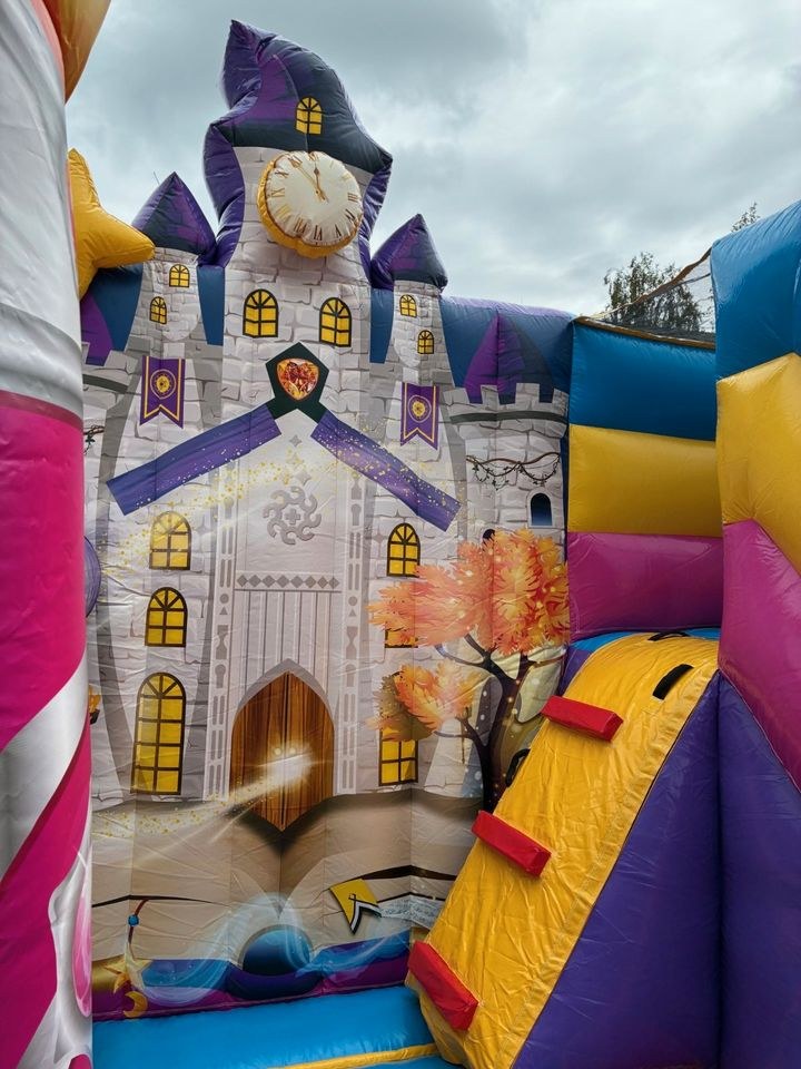 Hüpfburg Zauberschloss mieten in Oberkrämer – Hüpfspaß für jede Feier – 4