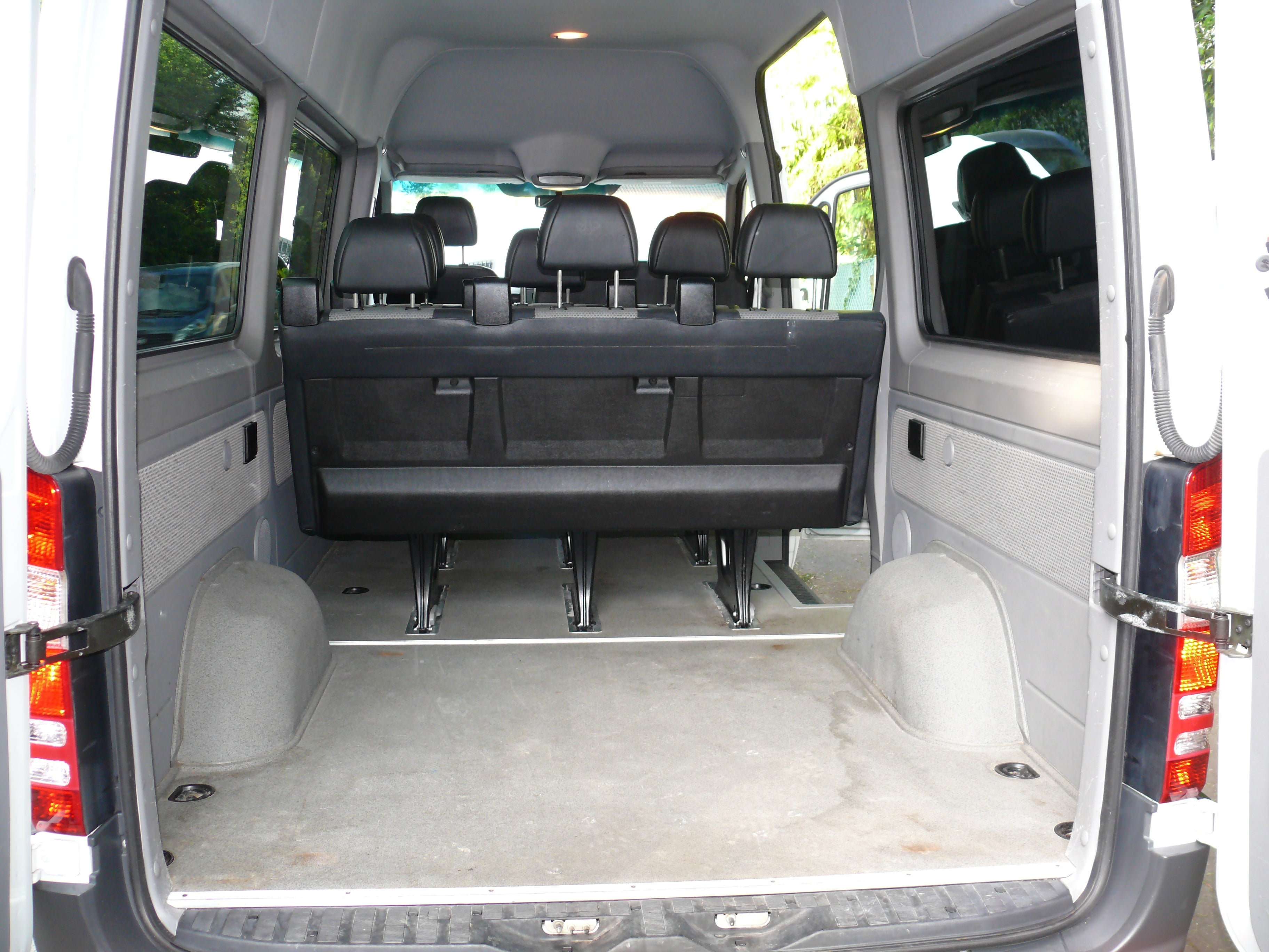 9-Sitzer Mercedes-Benz Bus Sprinter 215 Hochdach Klima Personentransporter Shuttle – 4