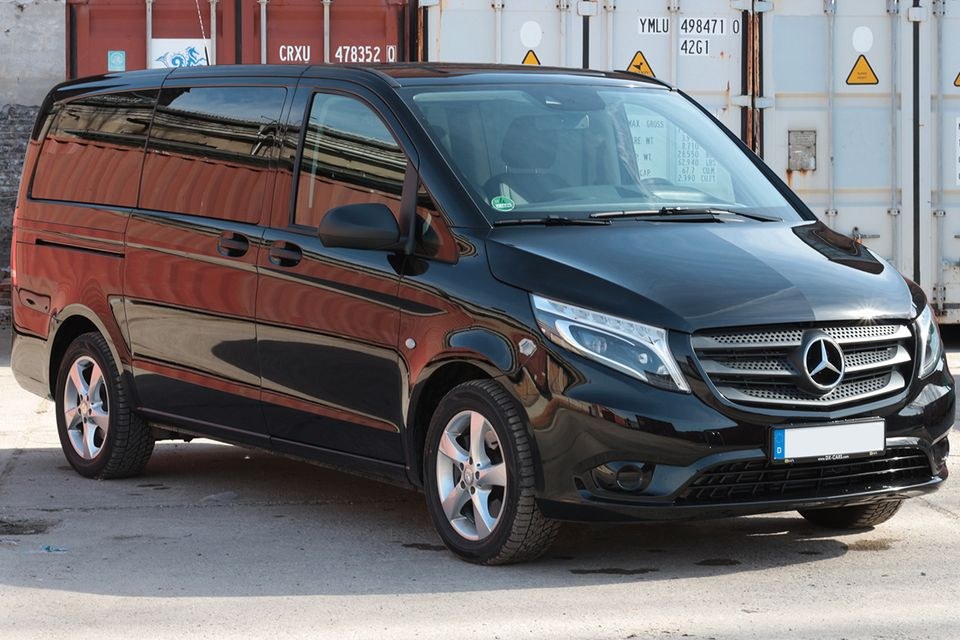 Mercedes Benz Vito Bus Langzeitmieten mieten bei DX Cars