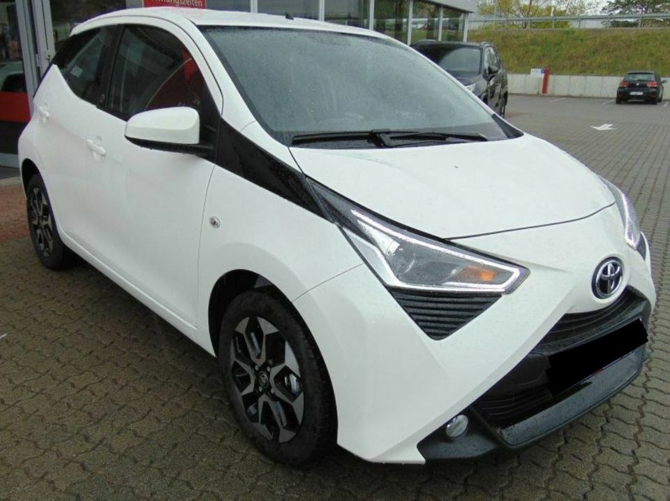 Toyota Aygo Auto mieten bei DX Cars – fair mieten – 2