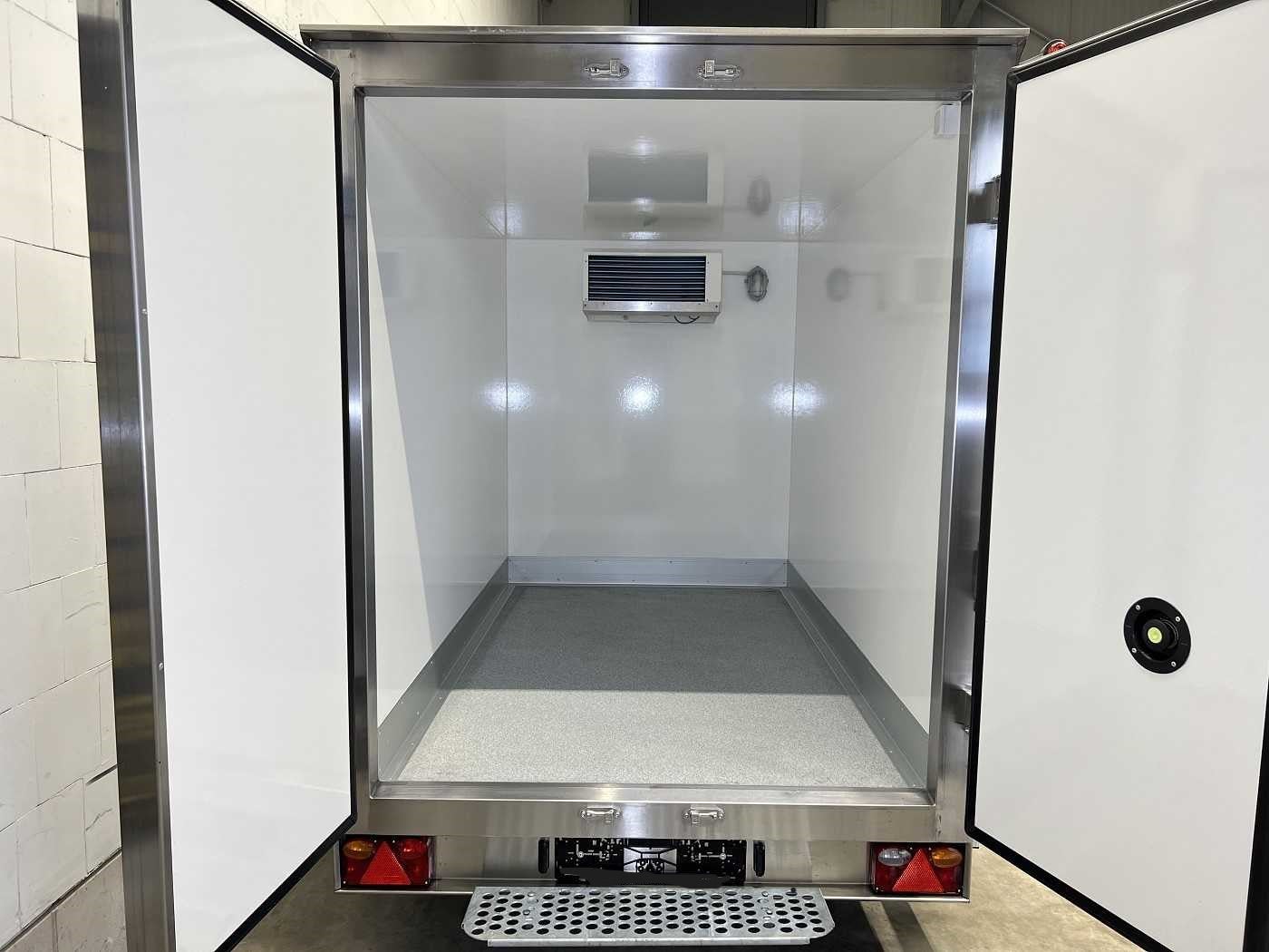 Tiefkühlanhänger Kühlanhänger Temperatur + 10 C bis -18 C mieten – 3