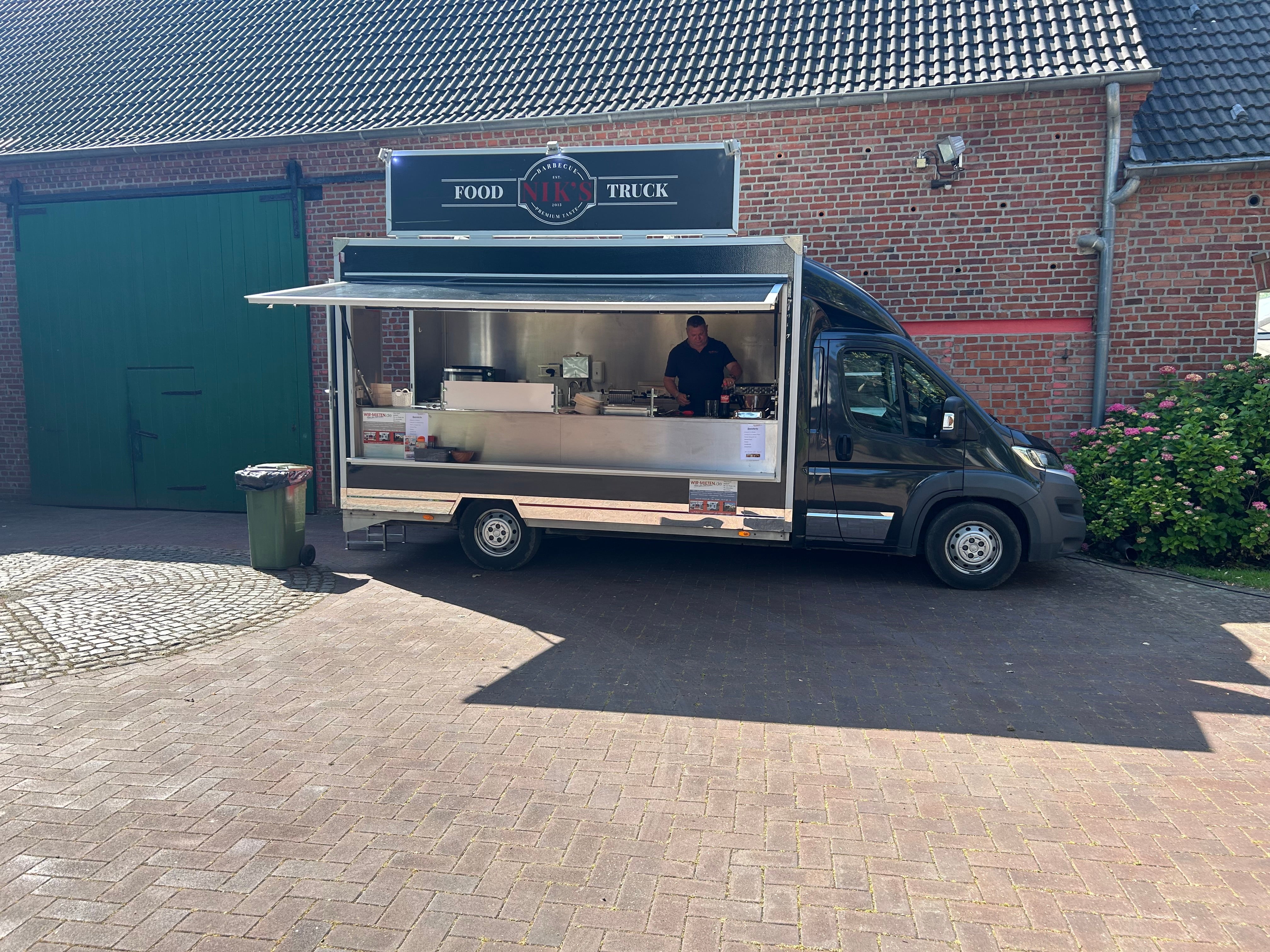 Foodtruck Verkaufsfahrzeug Imbisswagen