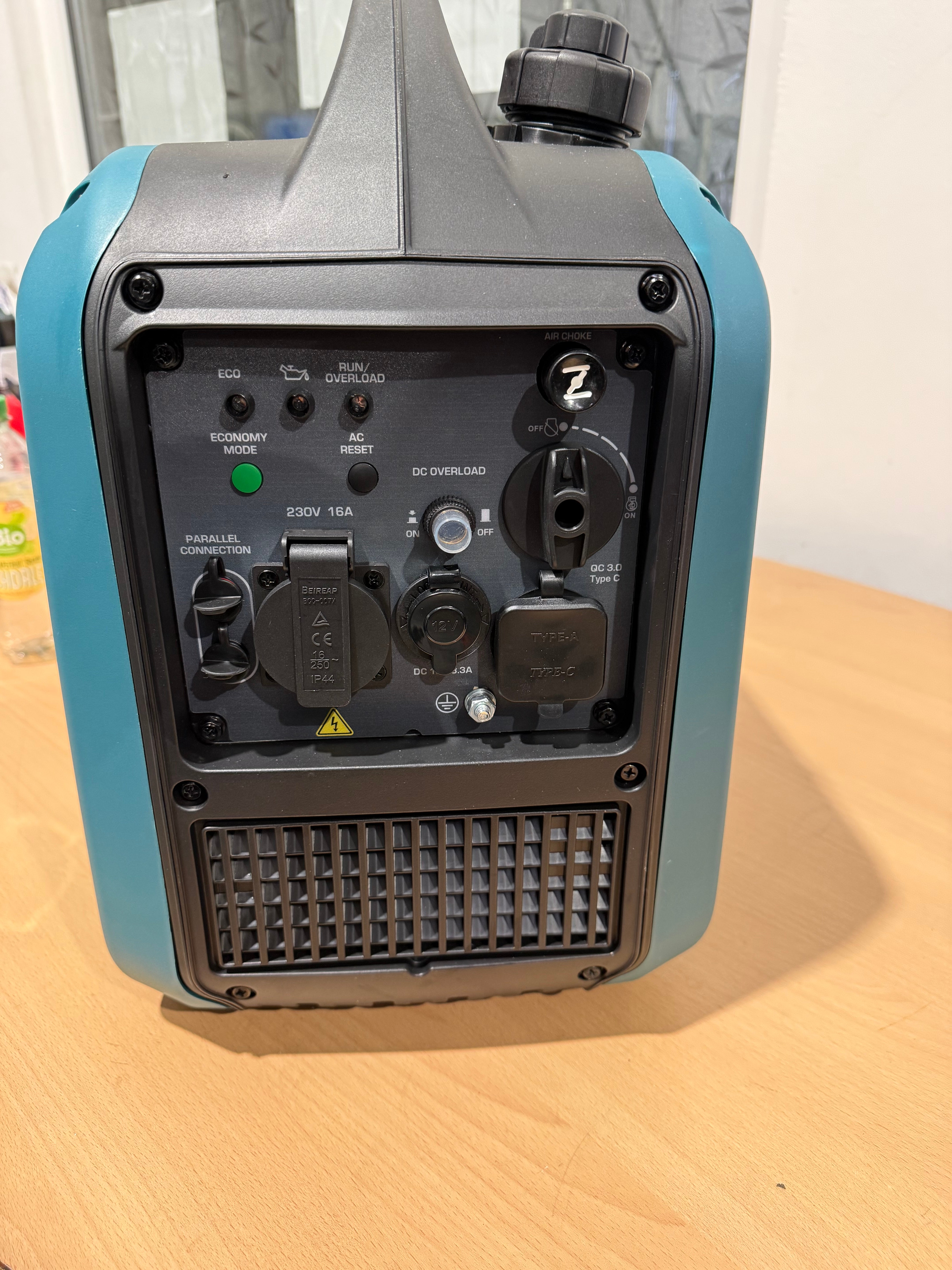 Stromerzeuger mieten leihen Inverter-Generator 1900 Watt – 2