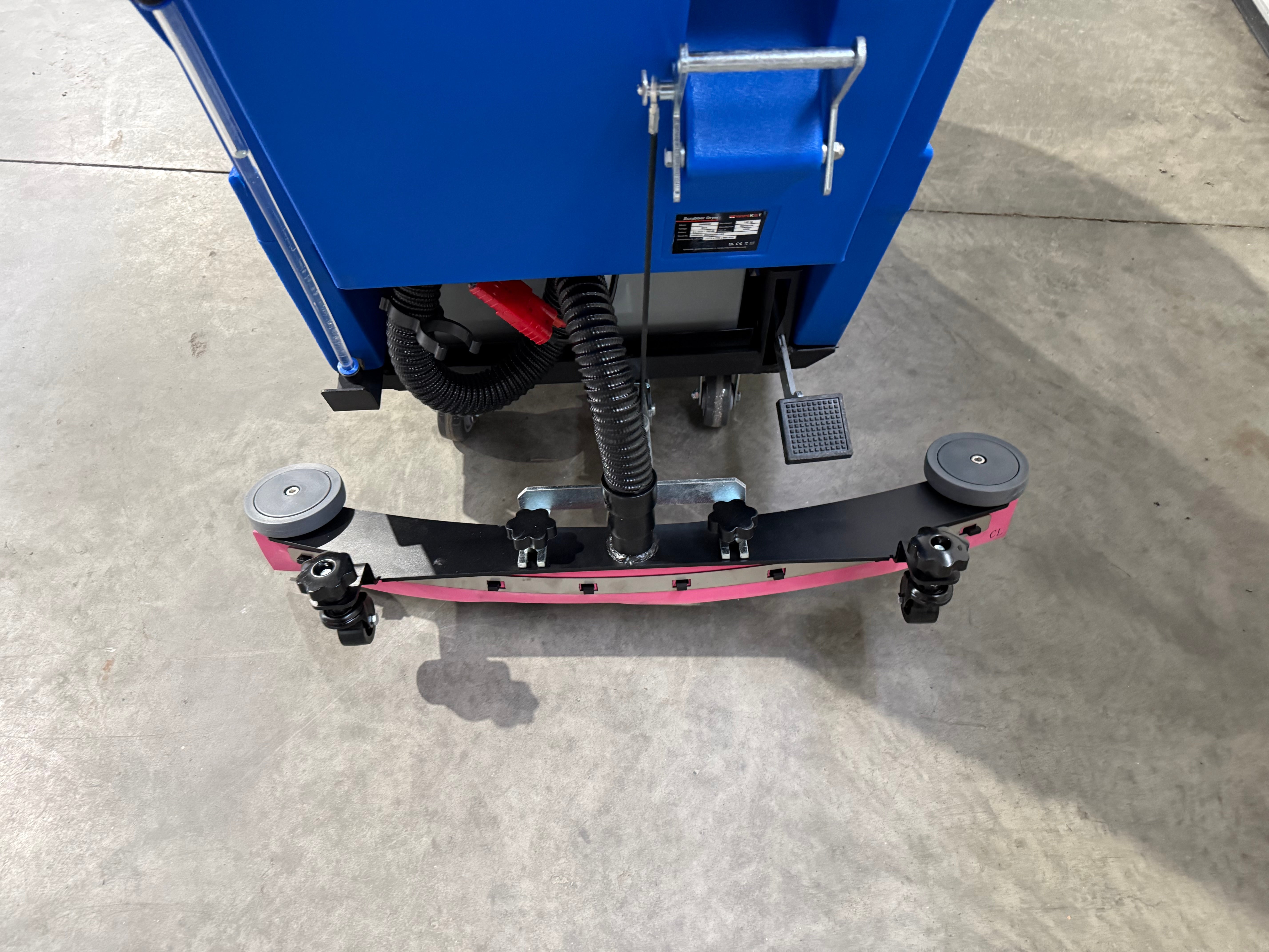 Scheuersaugmaschine/ Putzmaschinen/ Reinigungsmaschine – 4