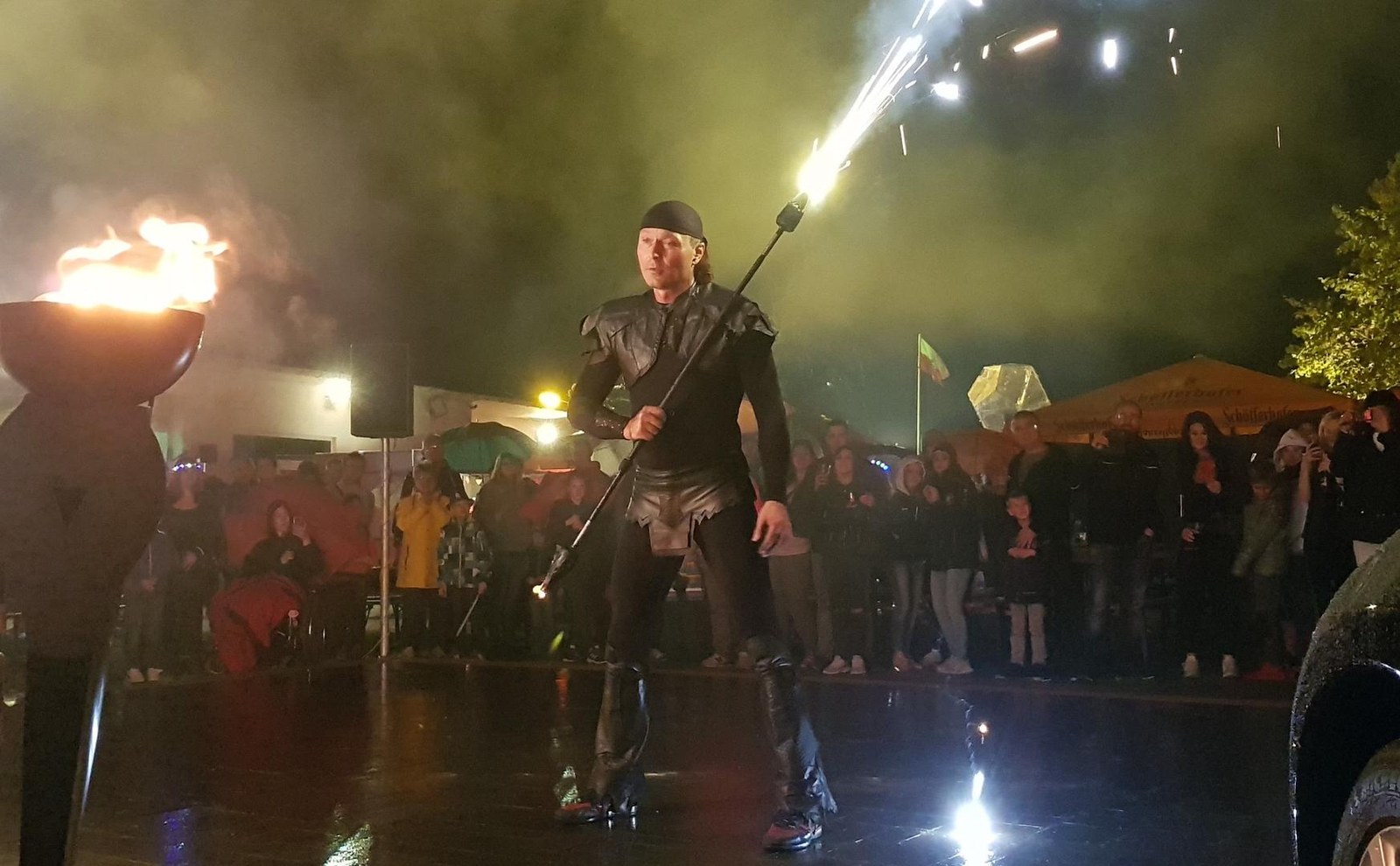 Feuerspucker Feuershow Schlangenshow für Bayern, Thüringen Deutschland buchen in Gera
